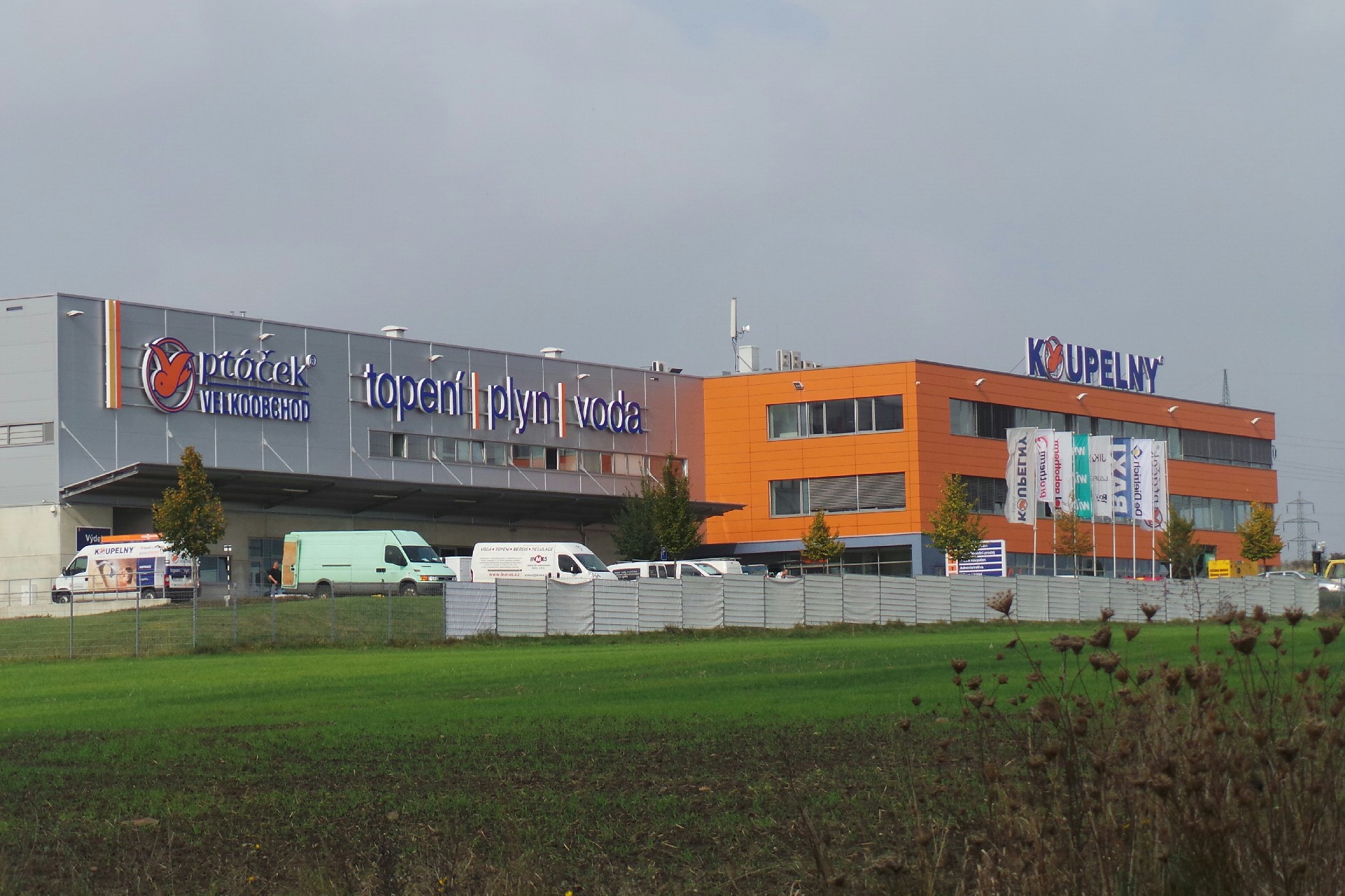 PTÁČEK: topení-voda-plyn