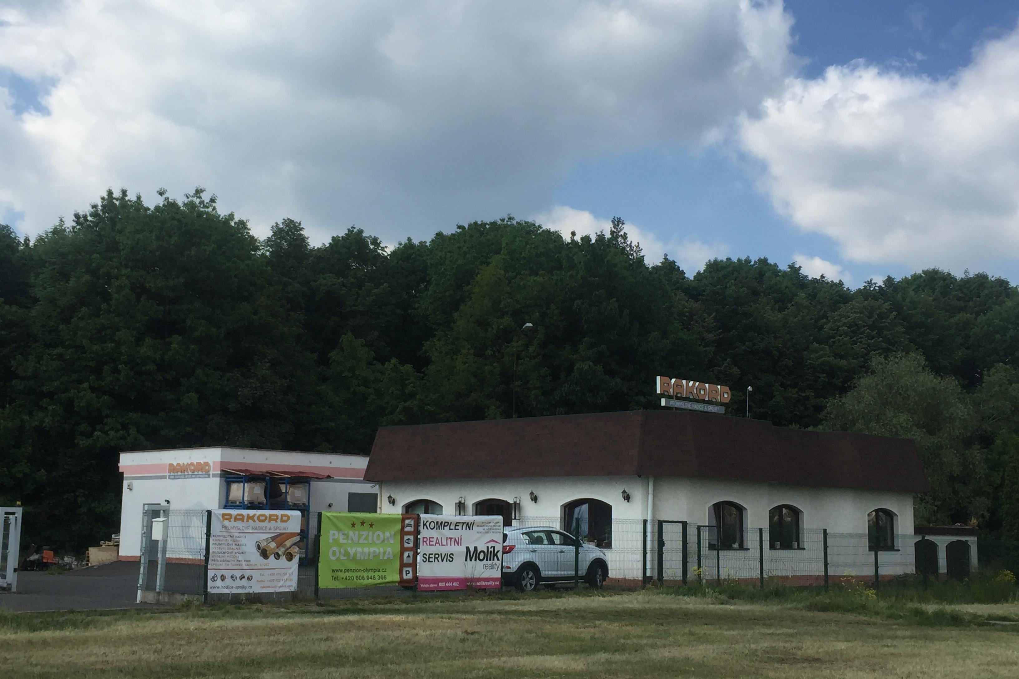 RAKORD 100, s.r.o.