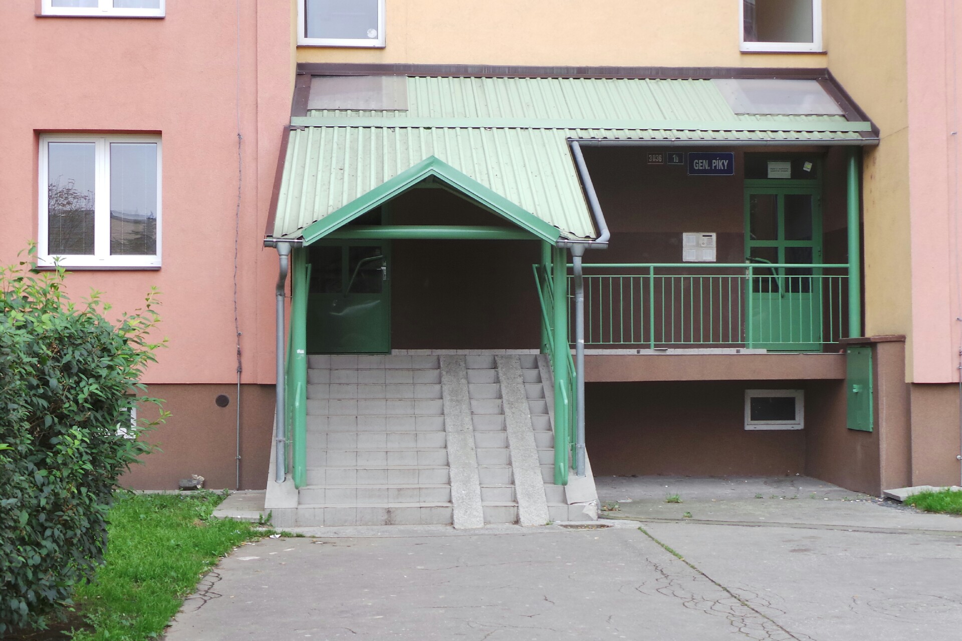 Ivan Kerlík - Kominictví foto 1