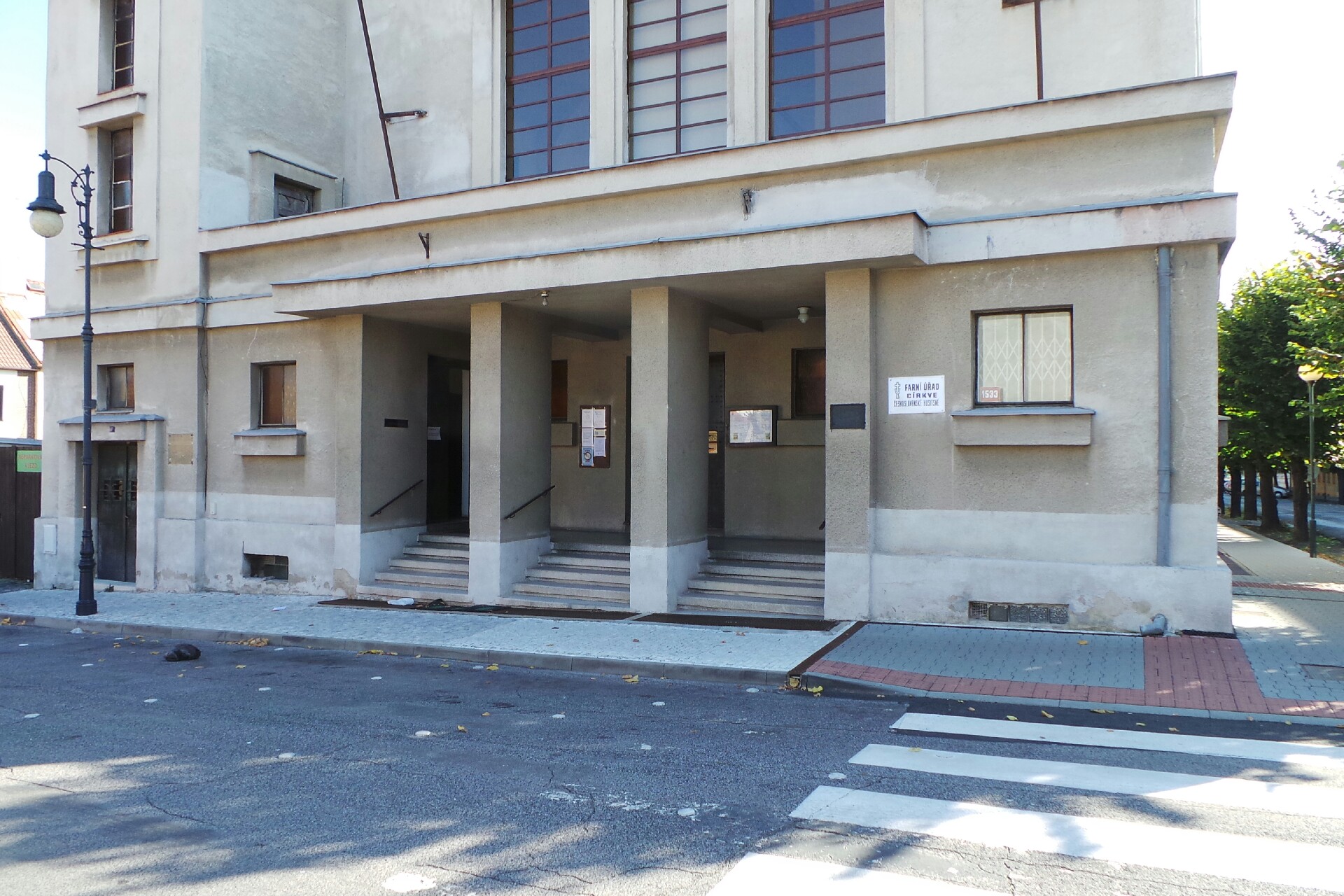 Církev československá husitská v Lounech