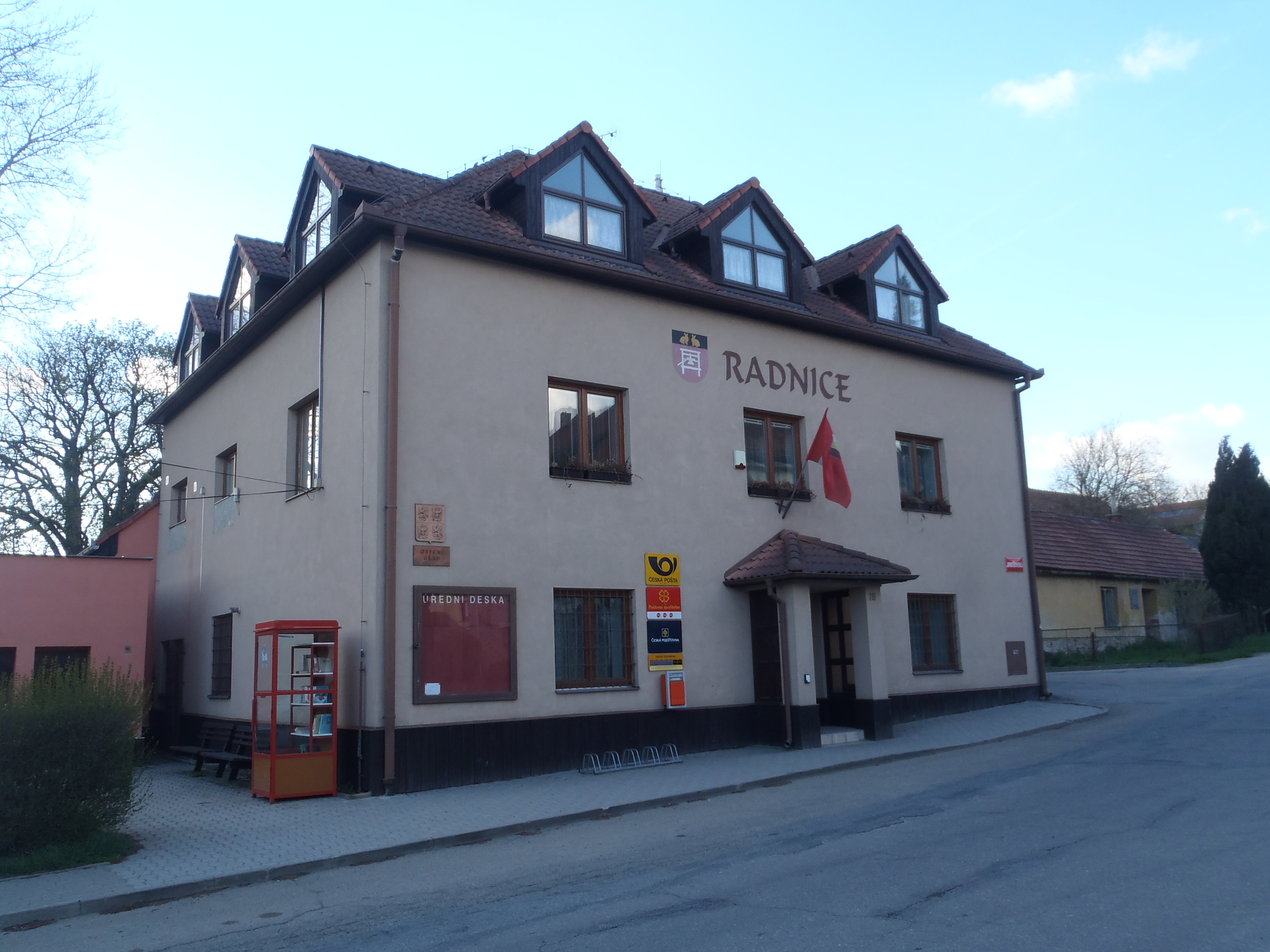 Kralice nad Oslavou - obecní úřad