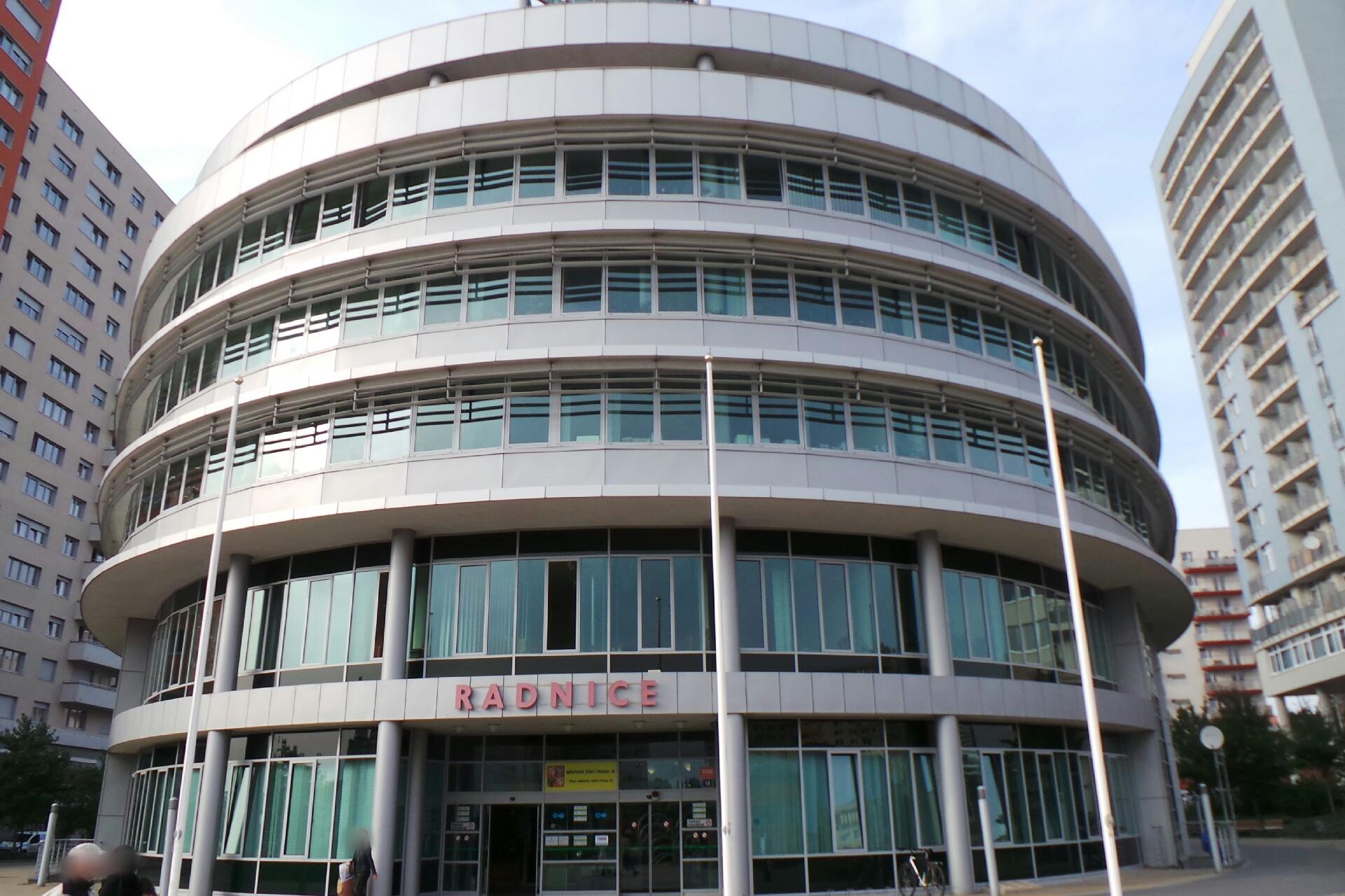 ÚMČ Praha 13 - Odbor hospodářské správy