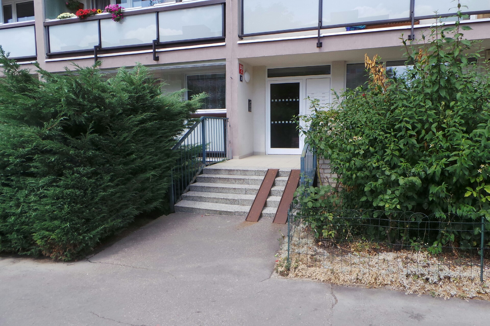 PhDr. Dušana Kozlovská foto 1