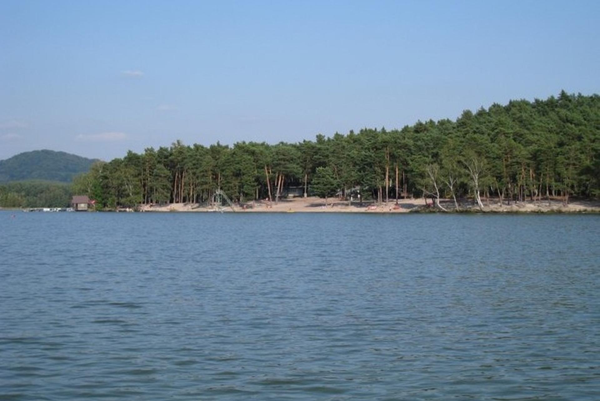 Pláže Máchovo jezero