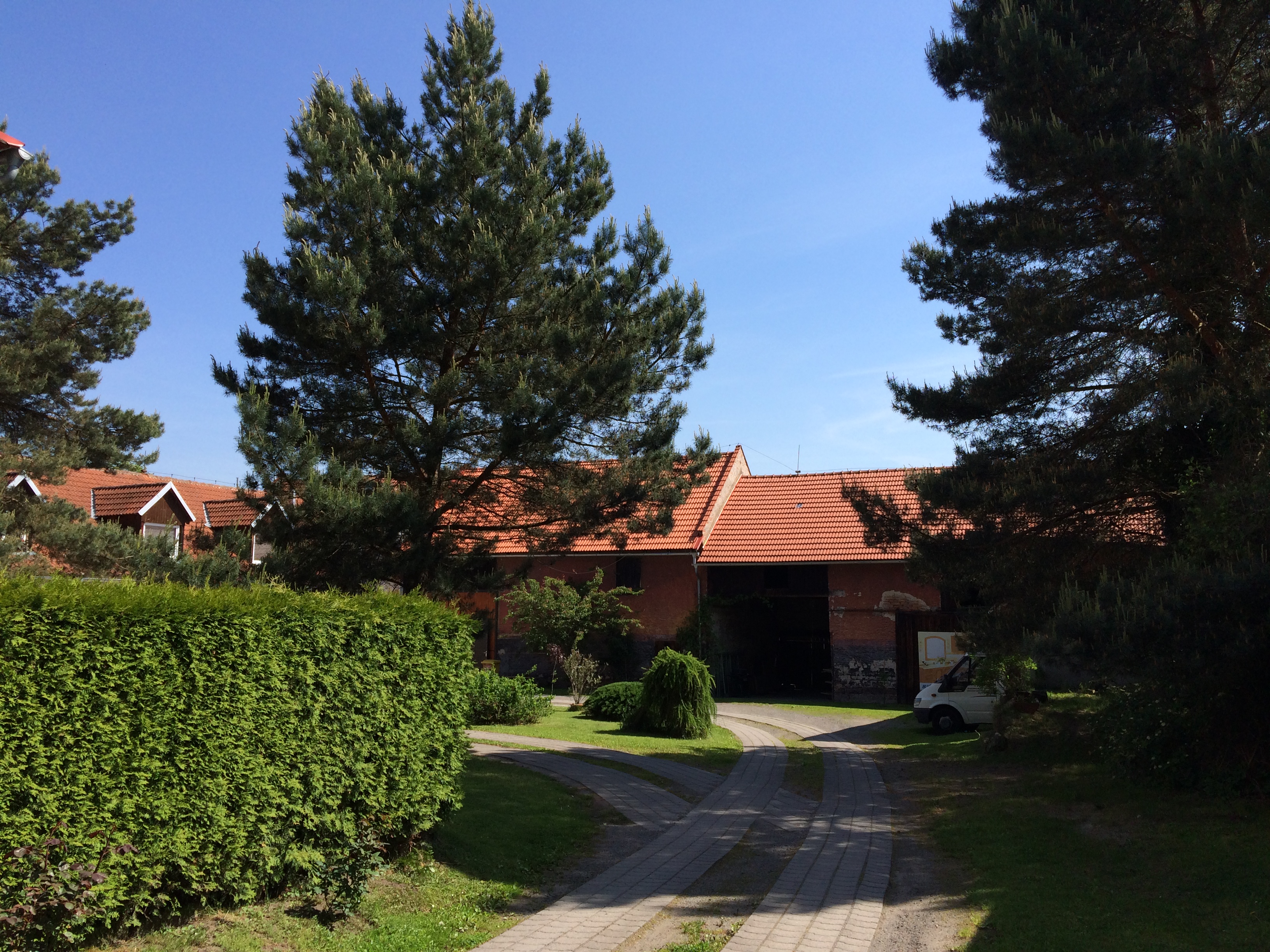 MACHÁČEK-ZADARANÁBYTEK, s.r.o. foto 2