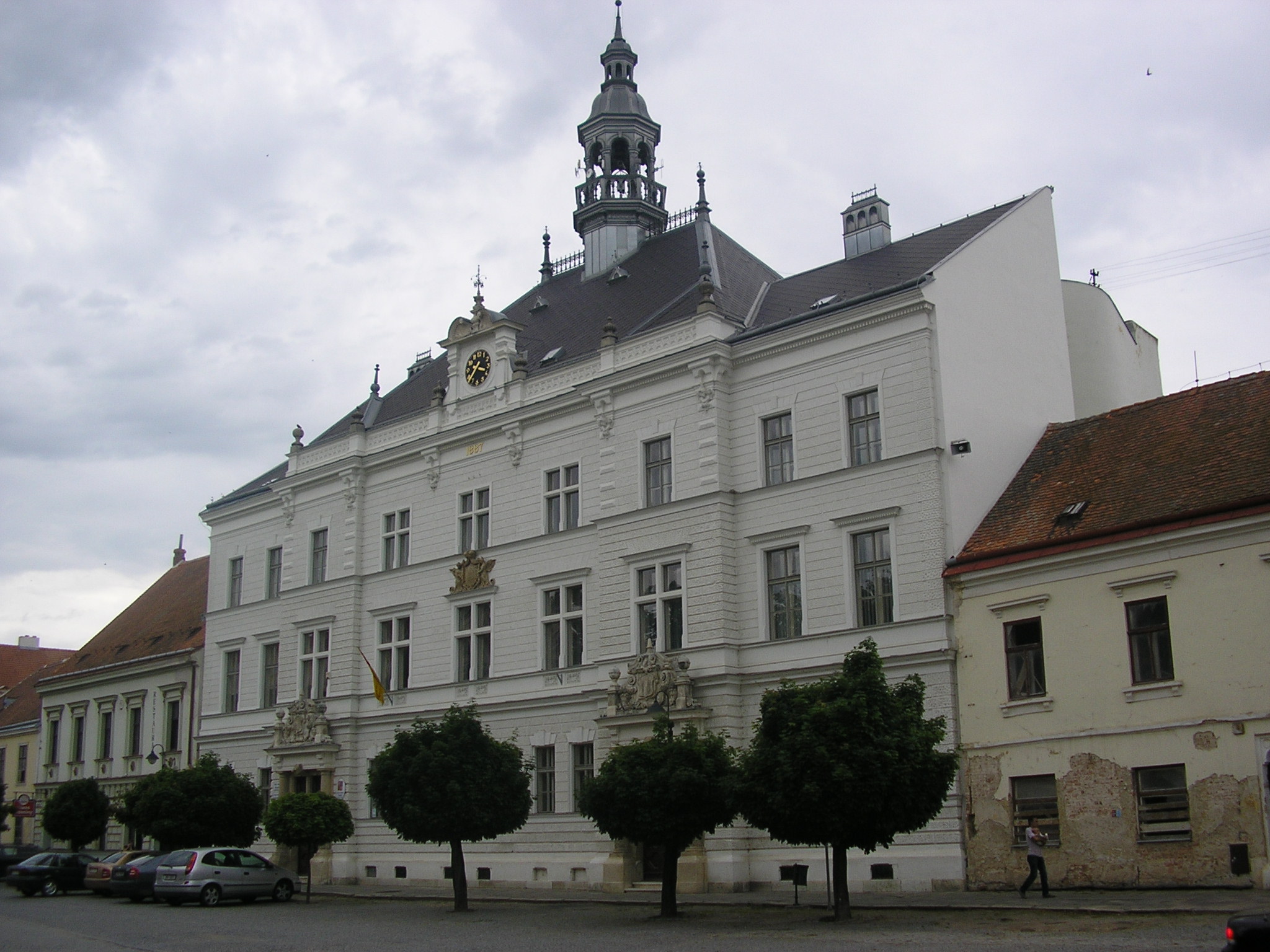 Valtice - městský úřad foto 2