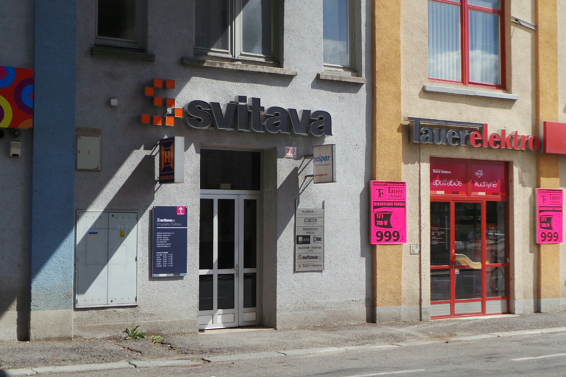 AGV - IDEAL - vrata a brány