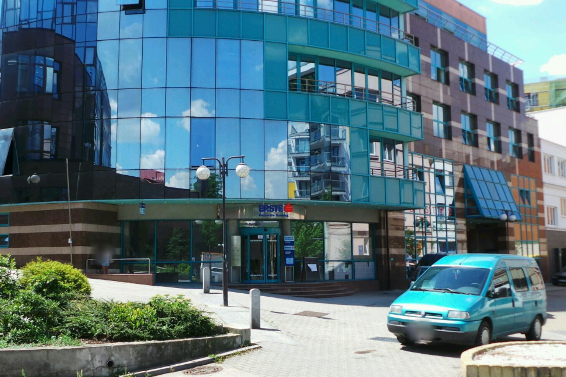 Flajšhansová Vendula, JUDr., advokát