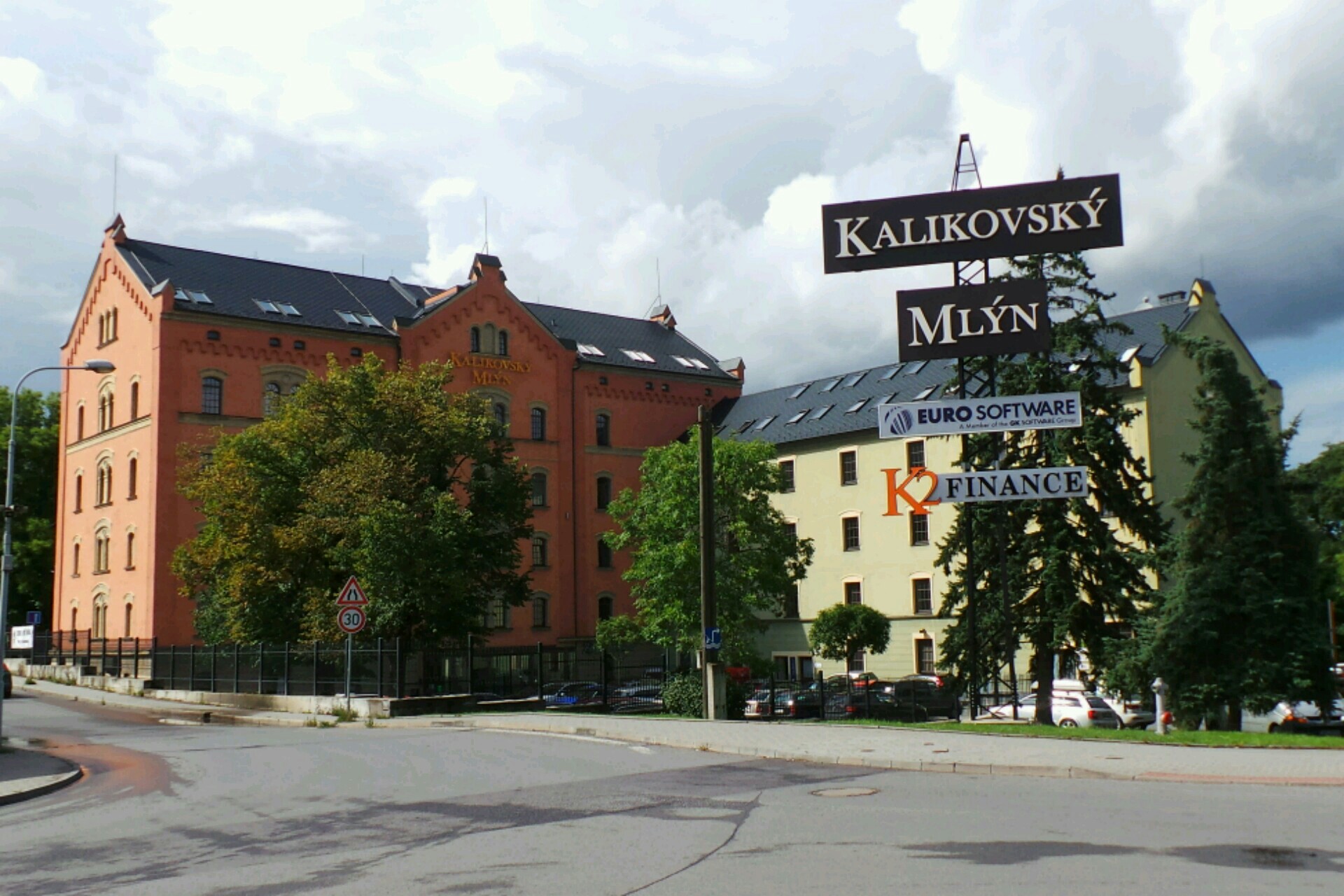 MFK Centrum Plzeň, s.r.o. foto 1
