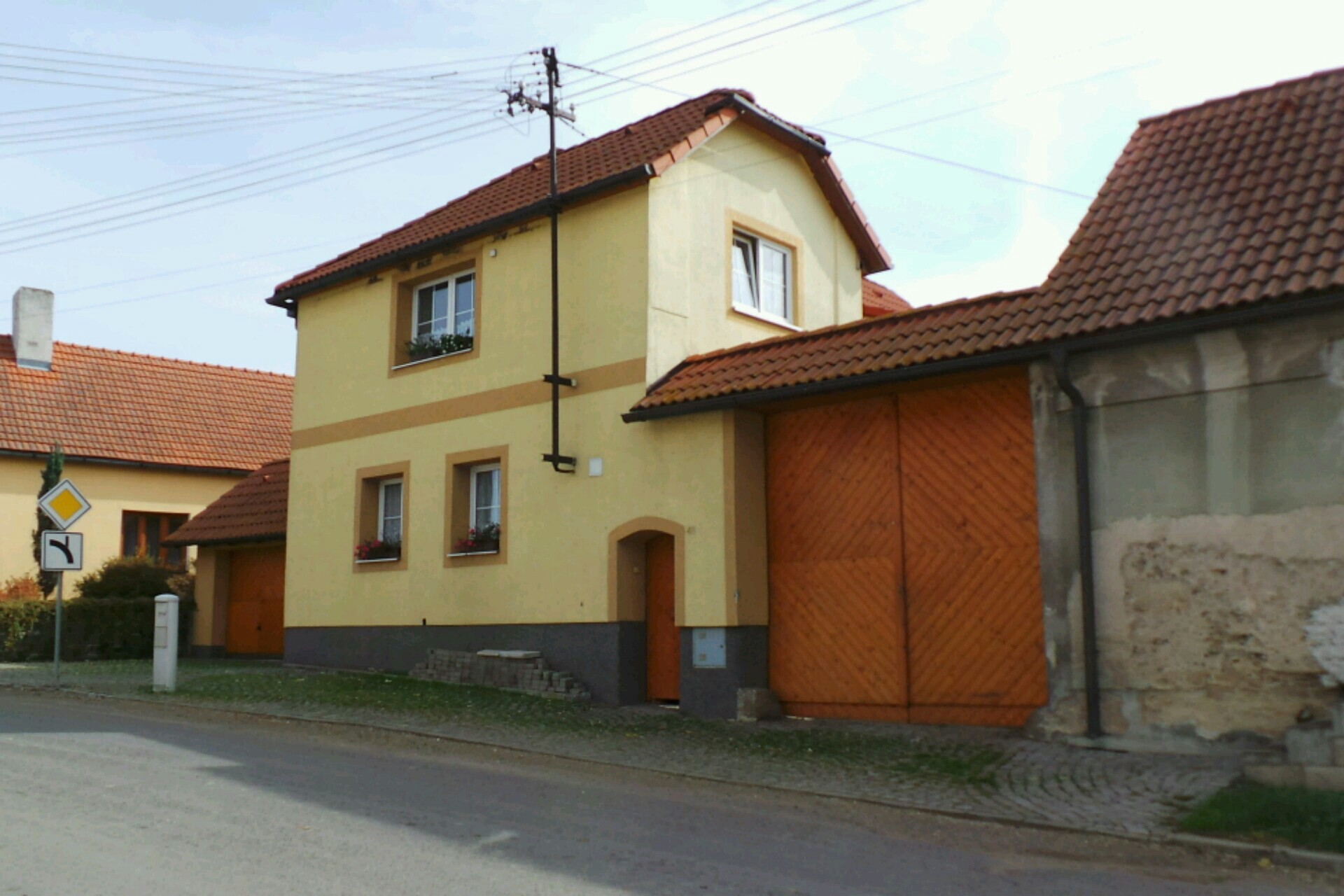 STAVBY ELIÁŠ, s.r.o.