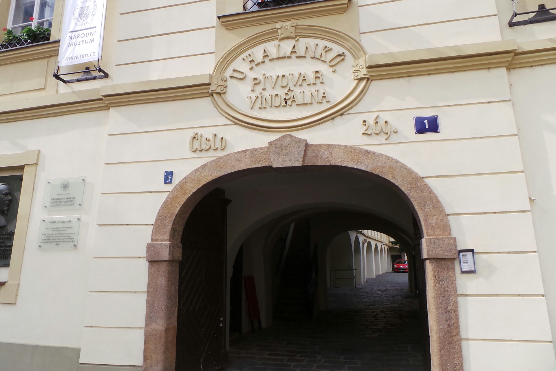 Knihovna Náprstkova muzea