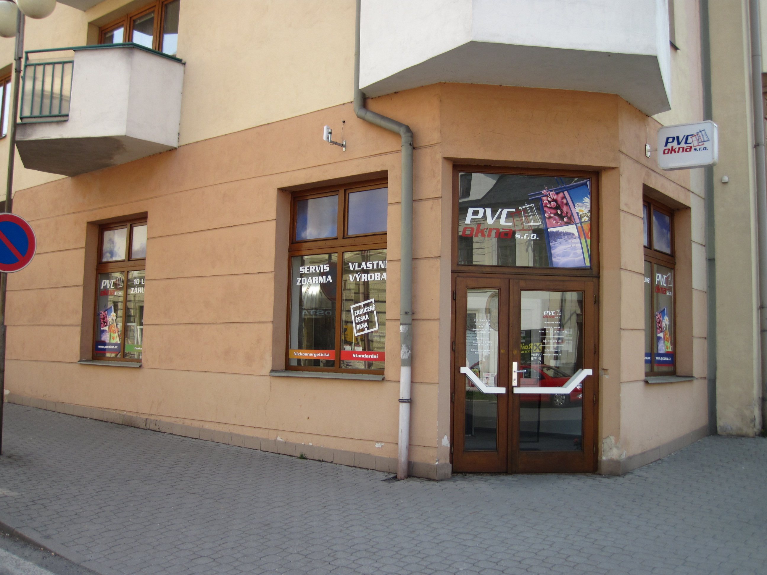 PVC OKNA s.r.o. - Plastová okna a dveře foto 3