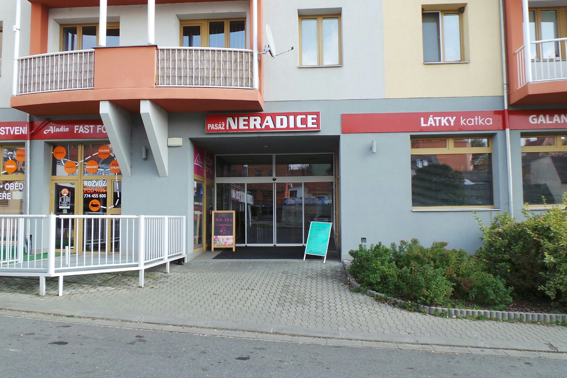 Čistírna peří Mareš