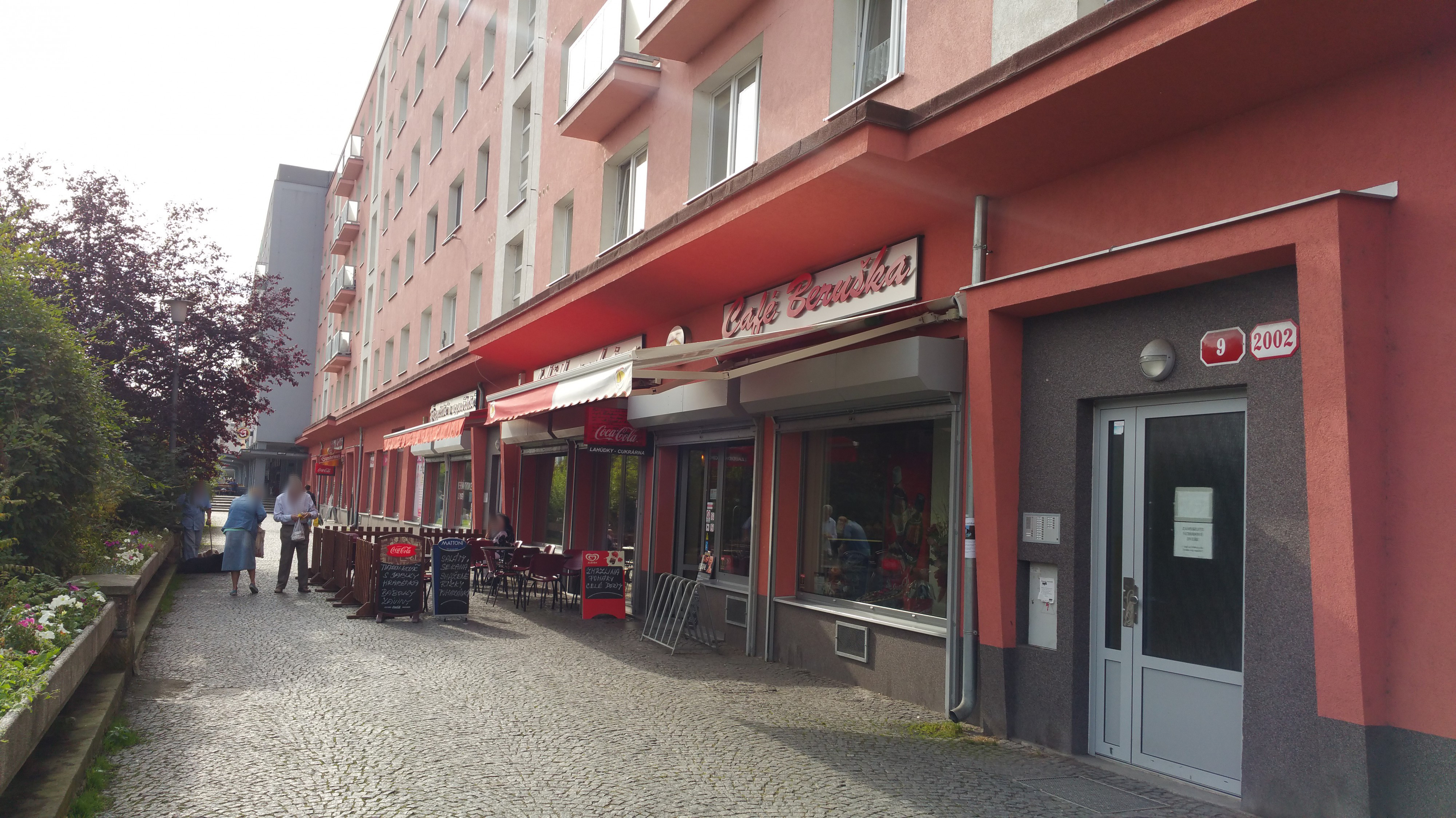 Lahůdky a cukrárna Beruška foto 2