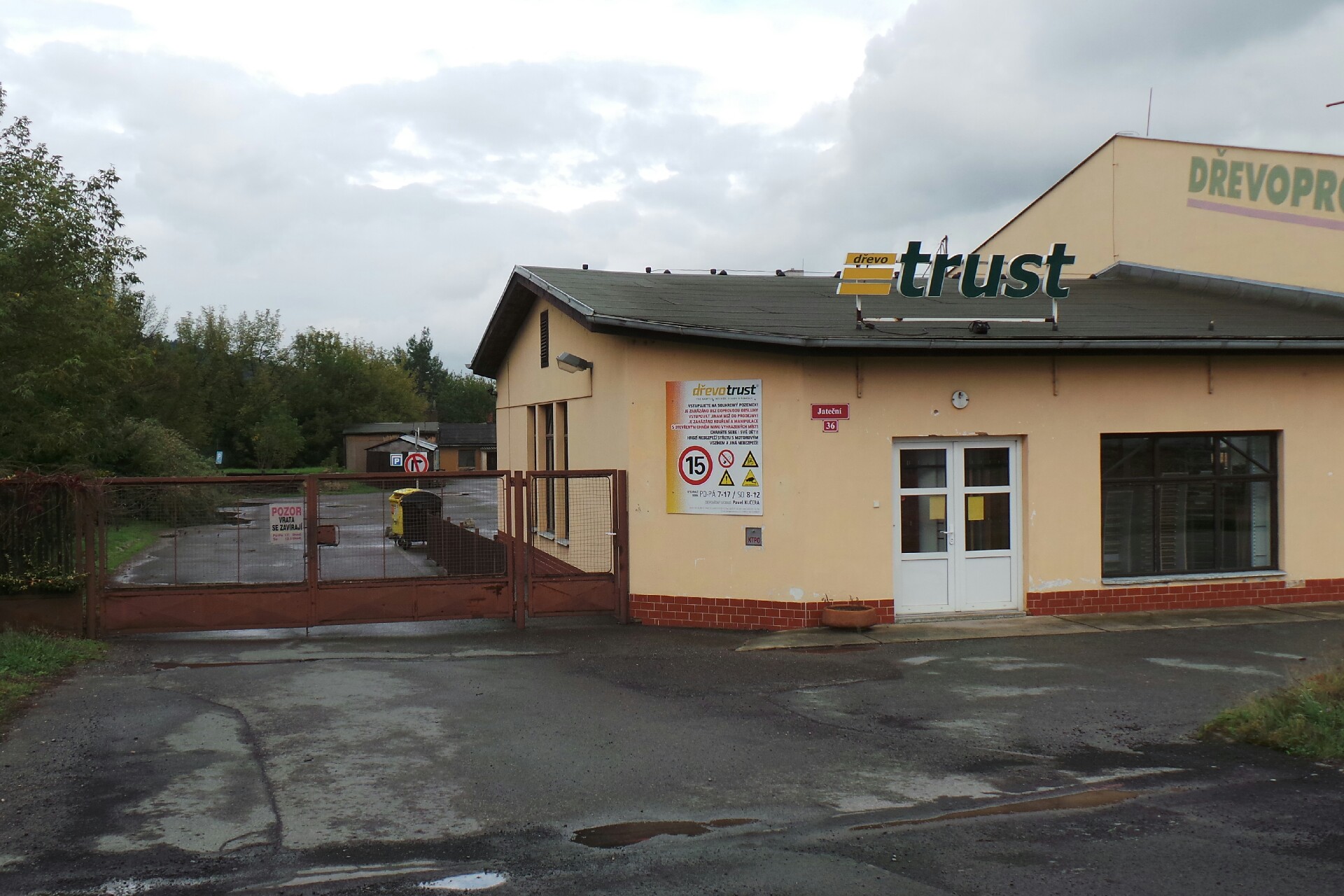 caWali - výrobce nábytku