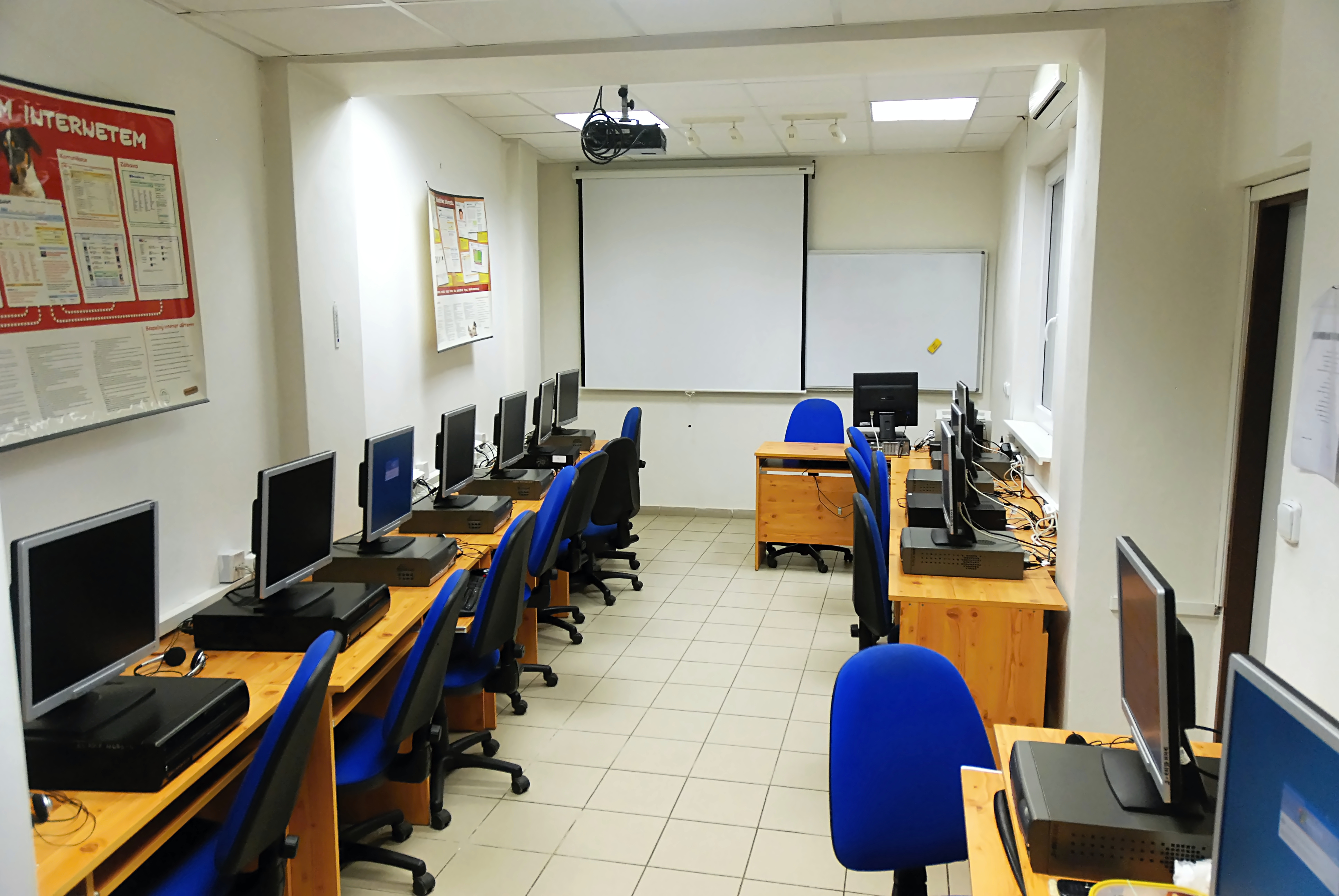 Manažerská akademie - střední odborná škola, s.r.o. foto 5