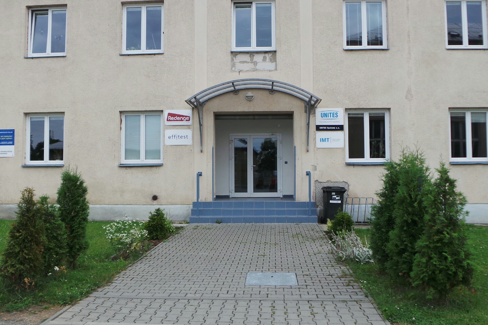 REDENGE solutions, s.r.o.