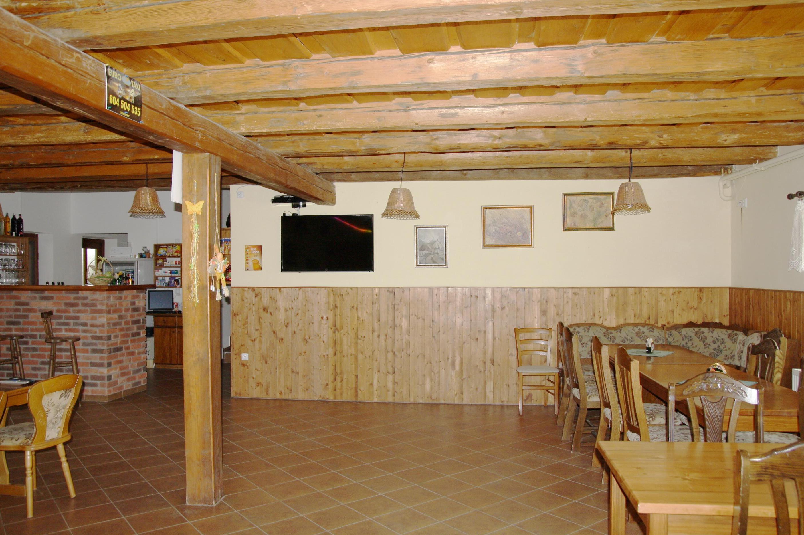 Restaurace Dvůr Střítež