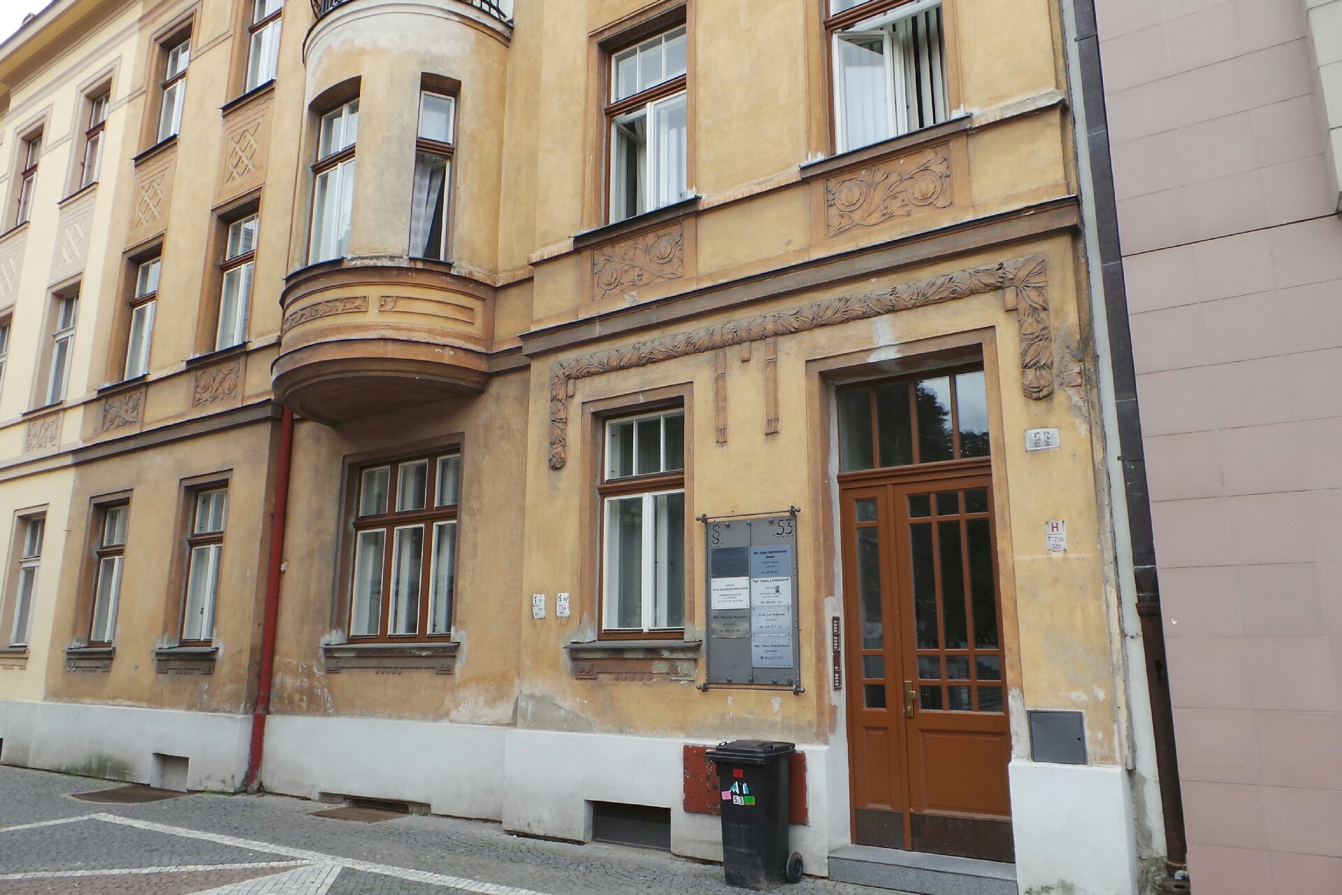 Mgr. Hana Dočekalová