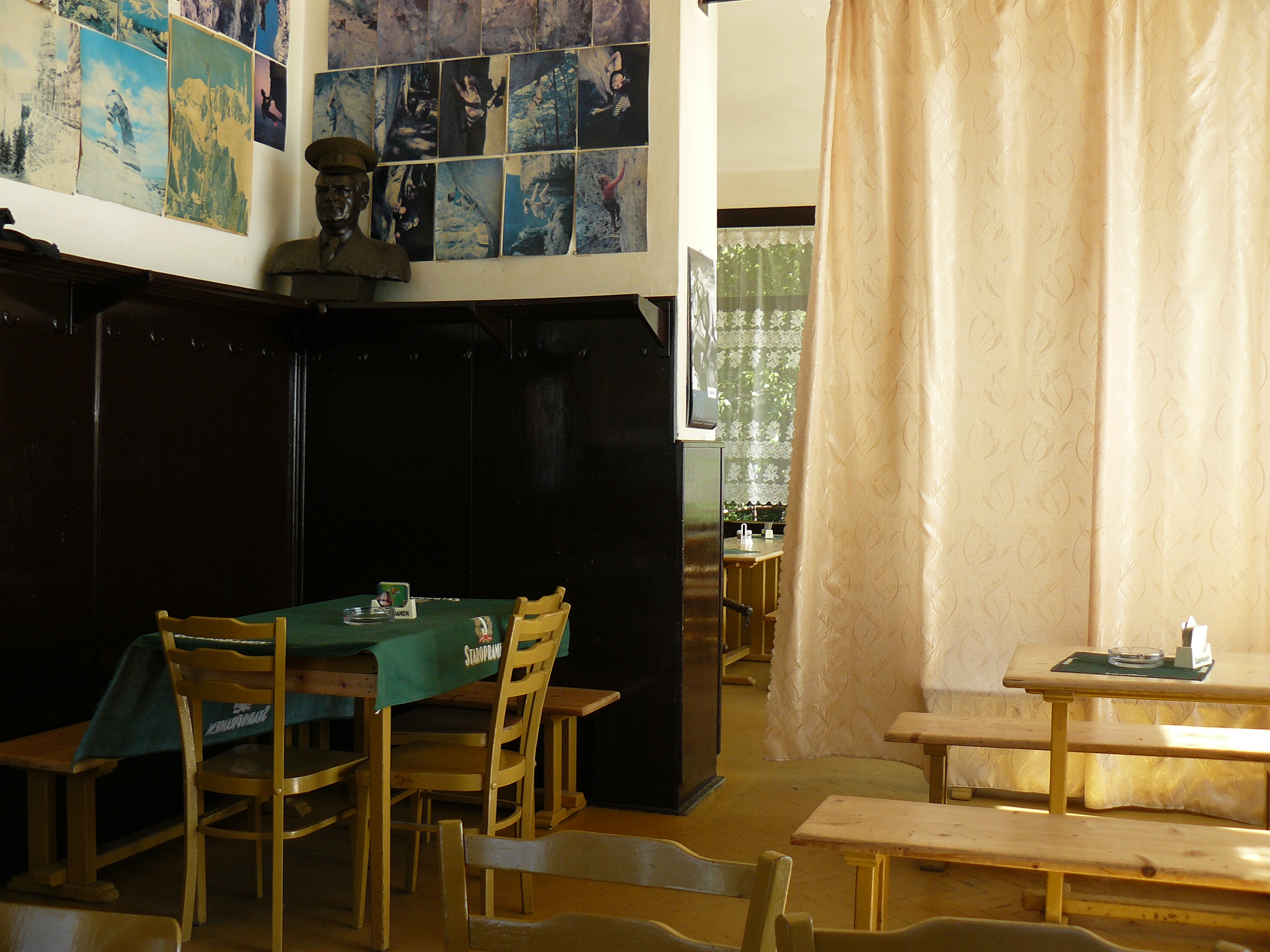 Western salon u Villíka foto 2