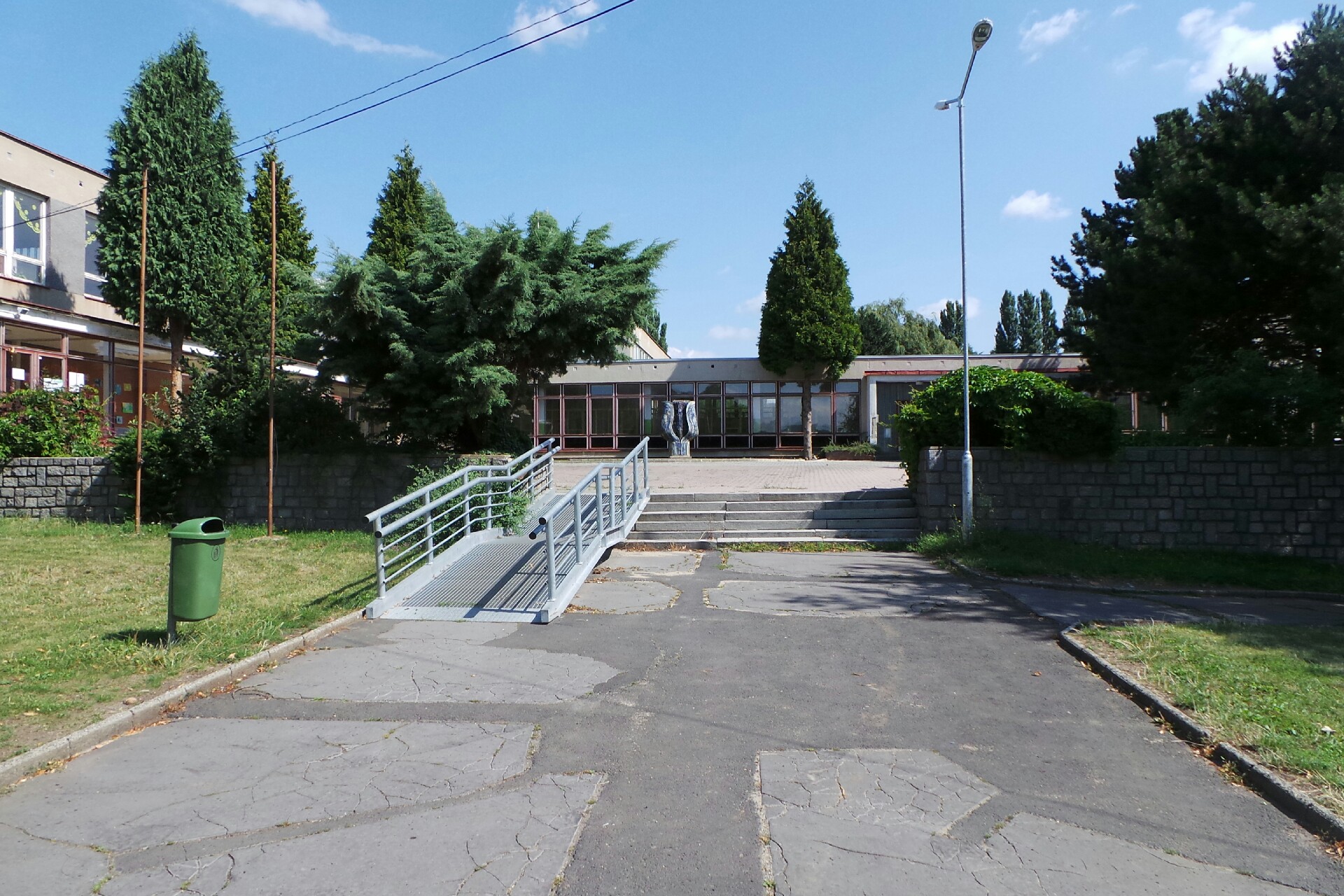 Střední škola a základní škola Klášterec nad Ohří