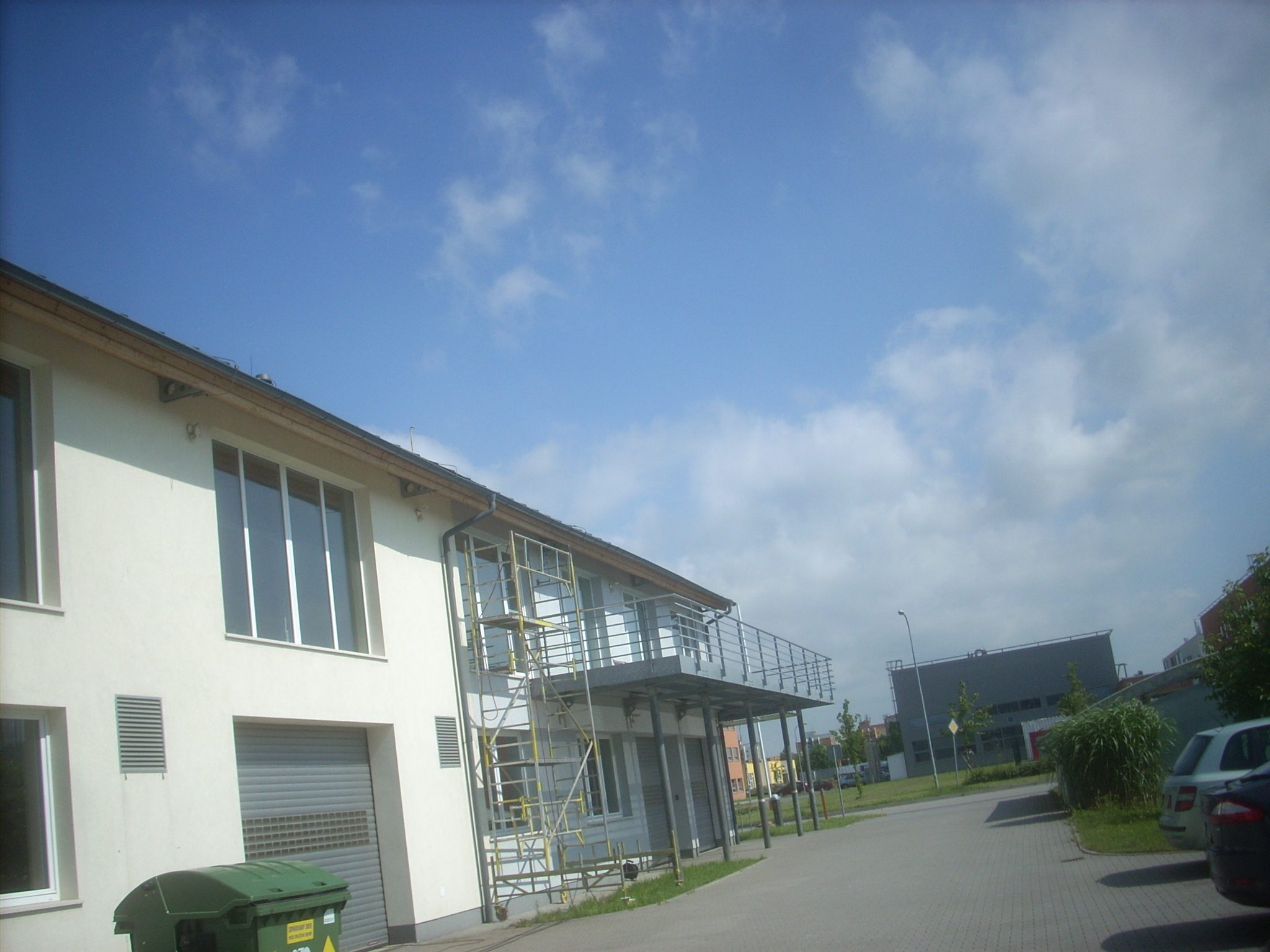 Mytí oken, fasád - VTS Morava s.r.o. - Výškové a technologické stavby foto 5