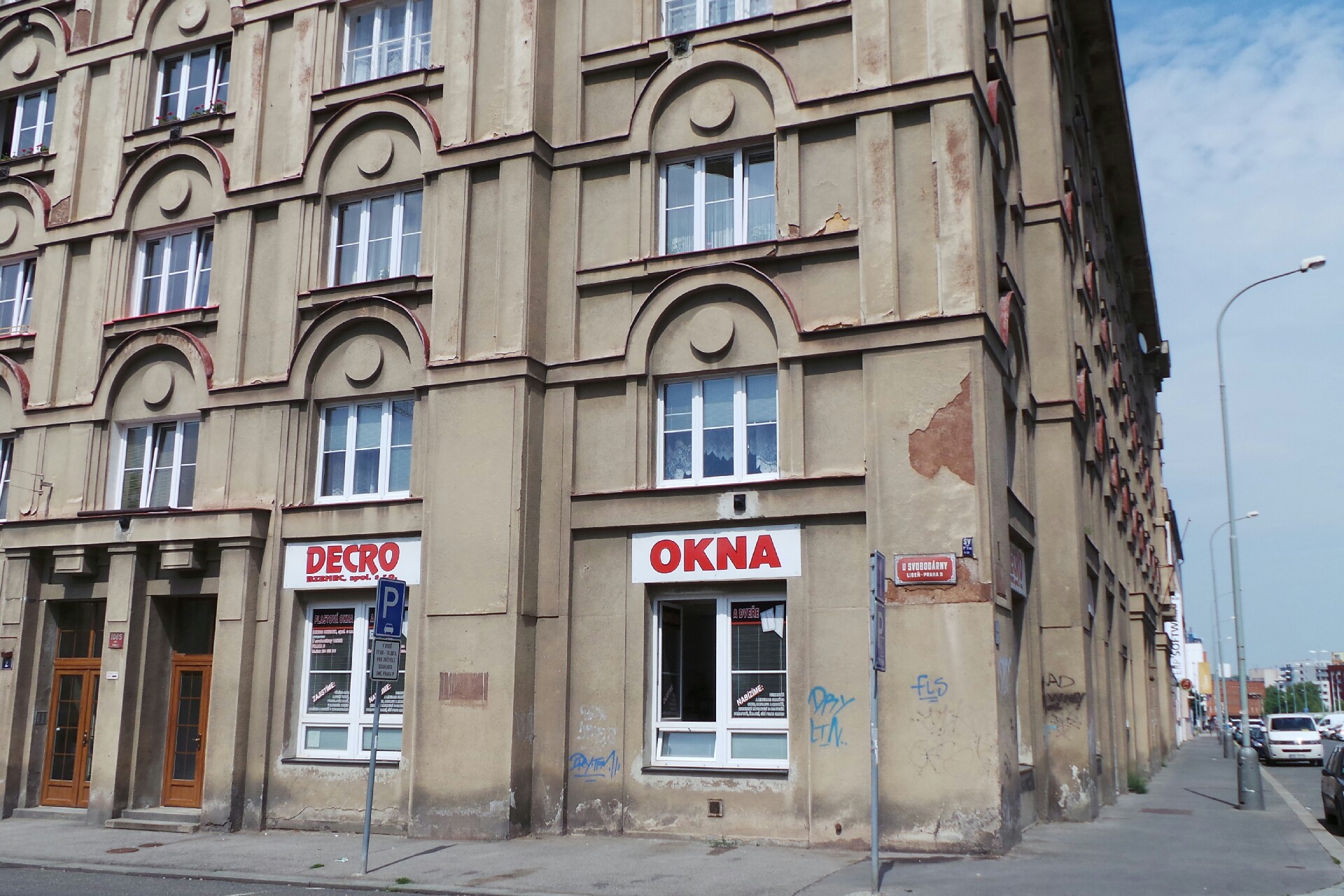 DECRO BZENEC, spol. s r.o.