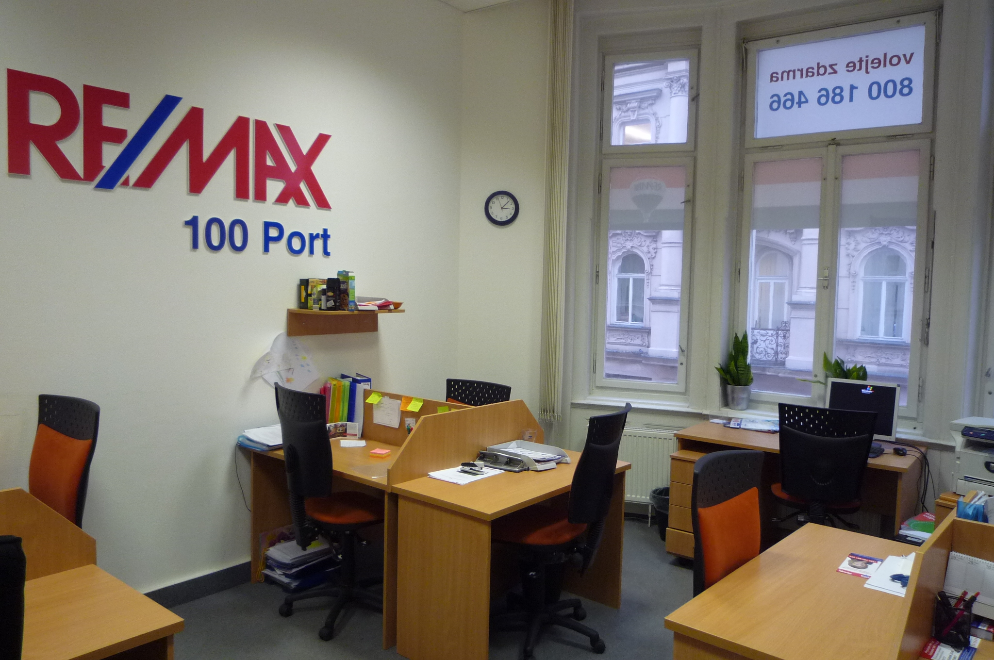 RE/MAX 100 Port foto 5