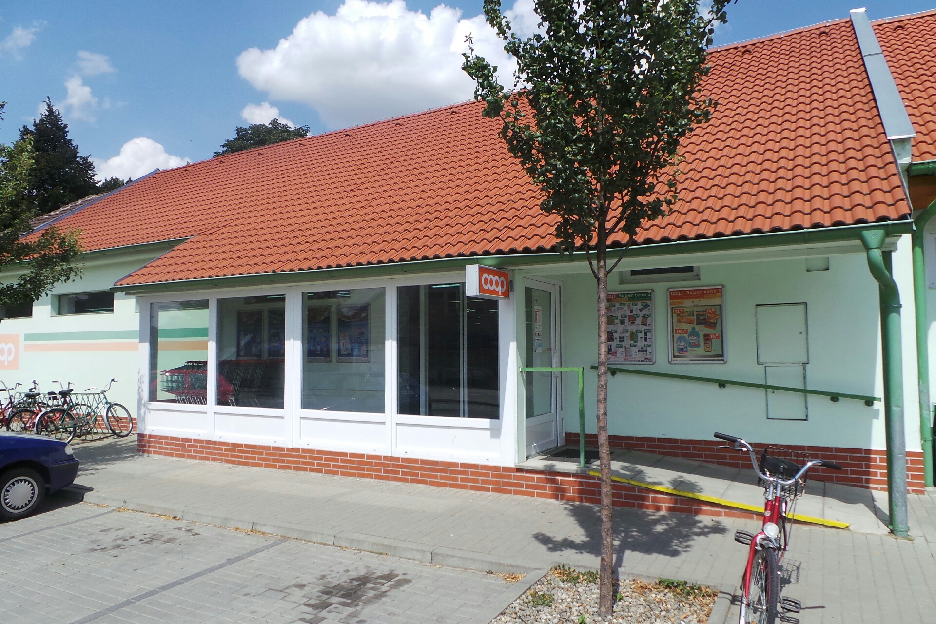 Jednota, spotřební družstvo v Hodoníně - COOP