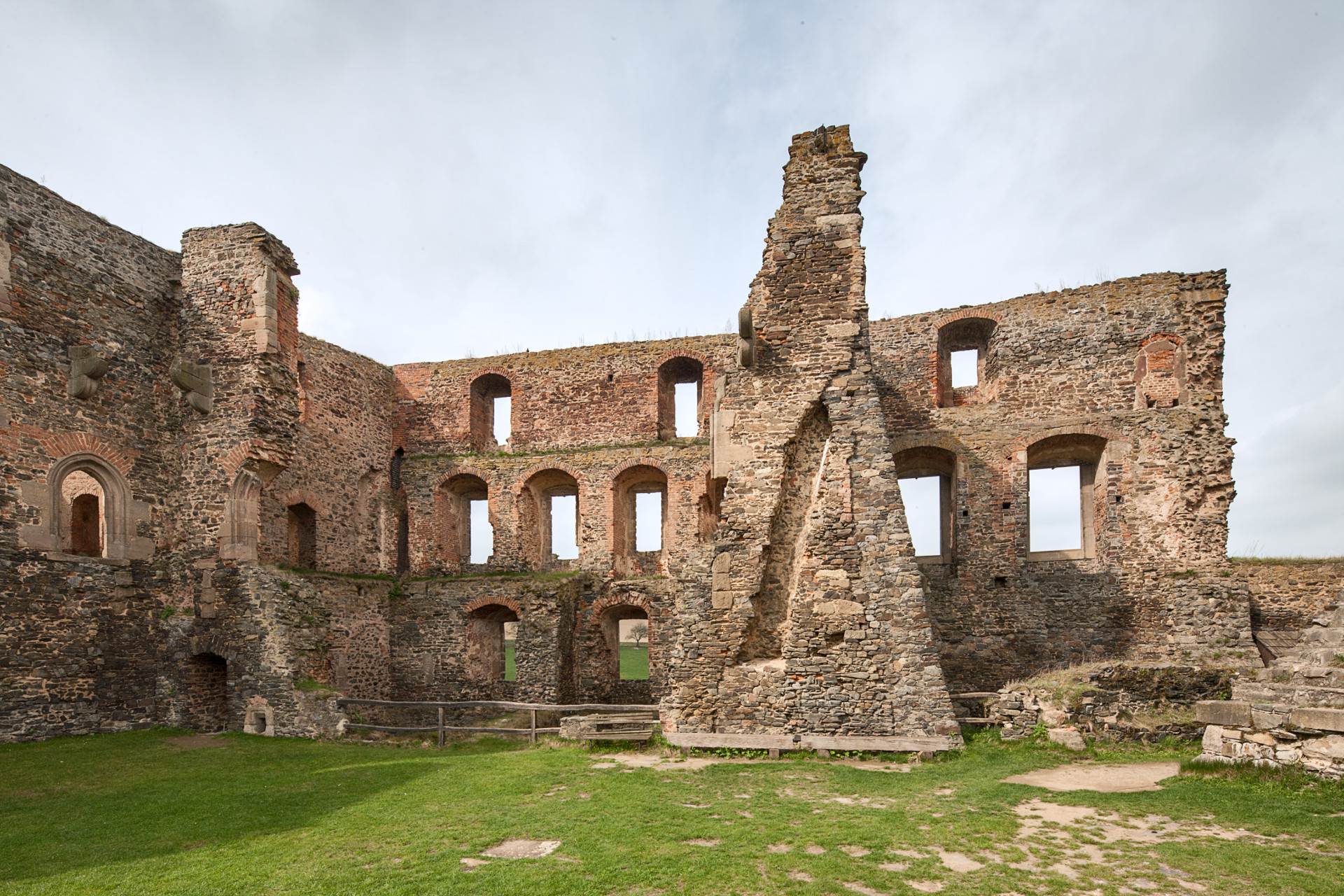 Státní hrad Krakovec foto 3