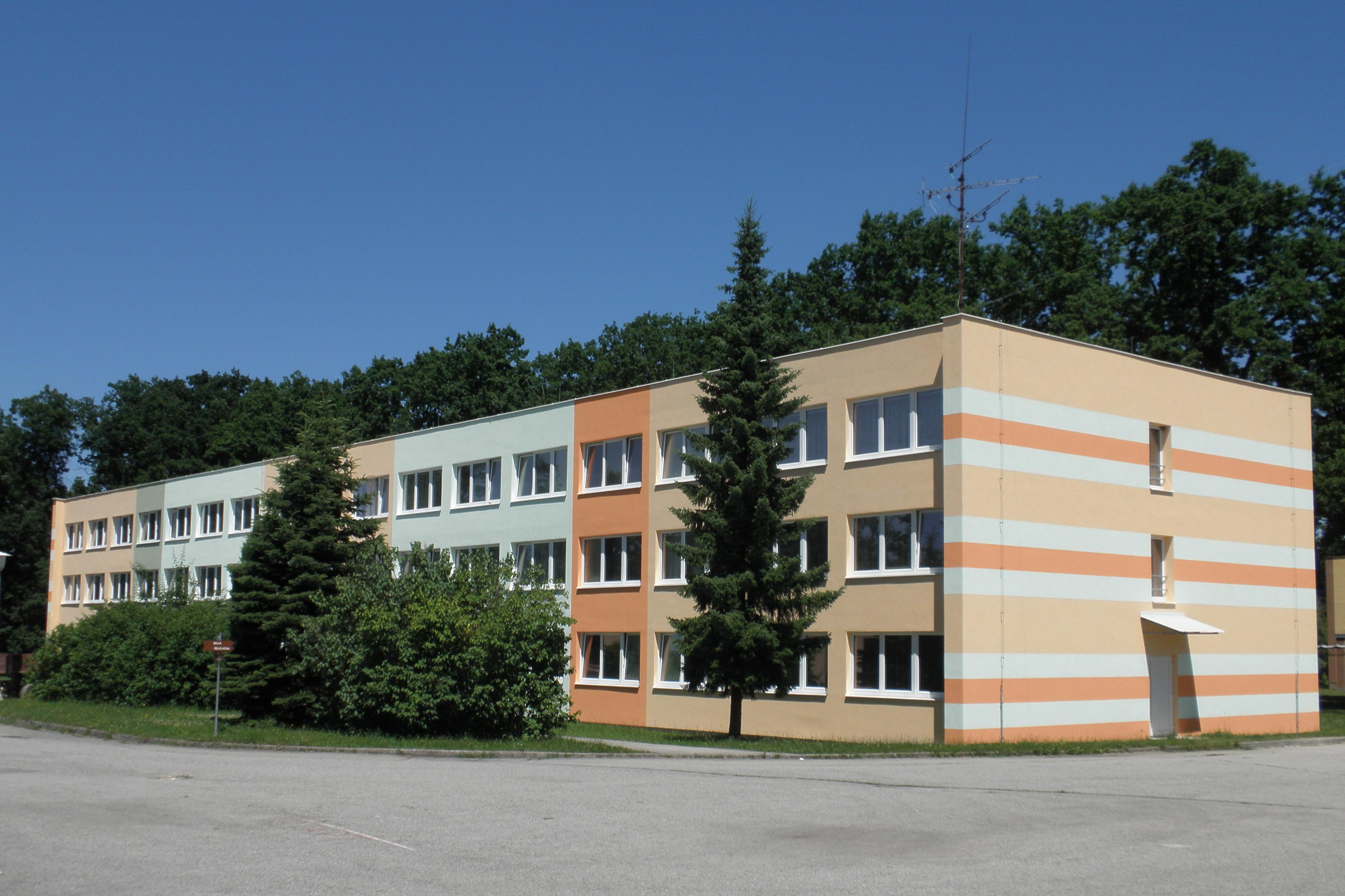 Střední odborná škola elektrotechnická, Centrum odborné přípravy Hluboká nad Vltavou - domov mládeže