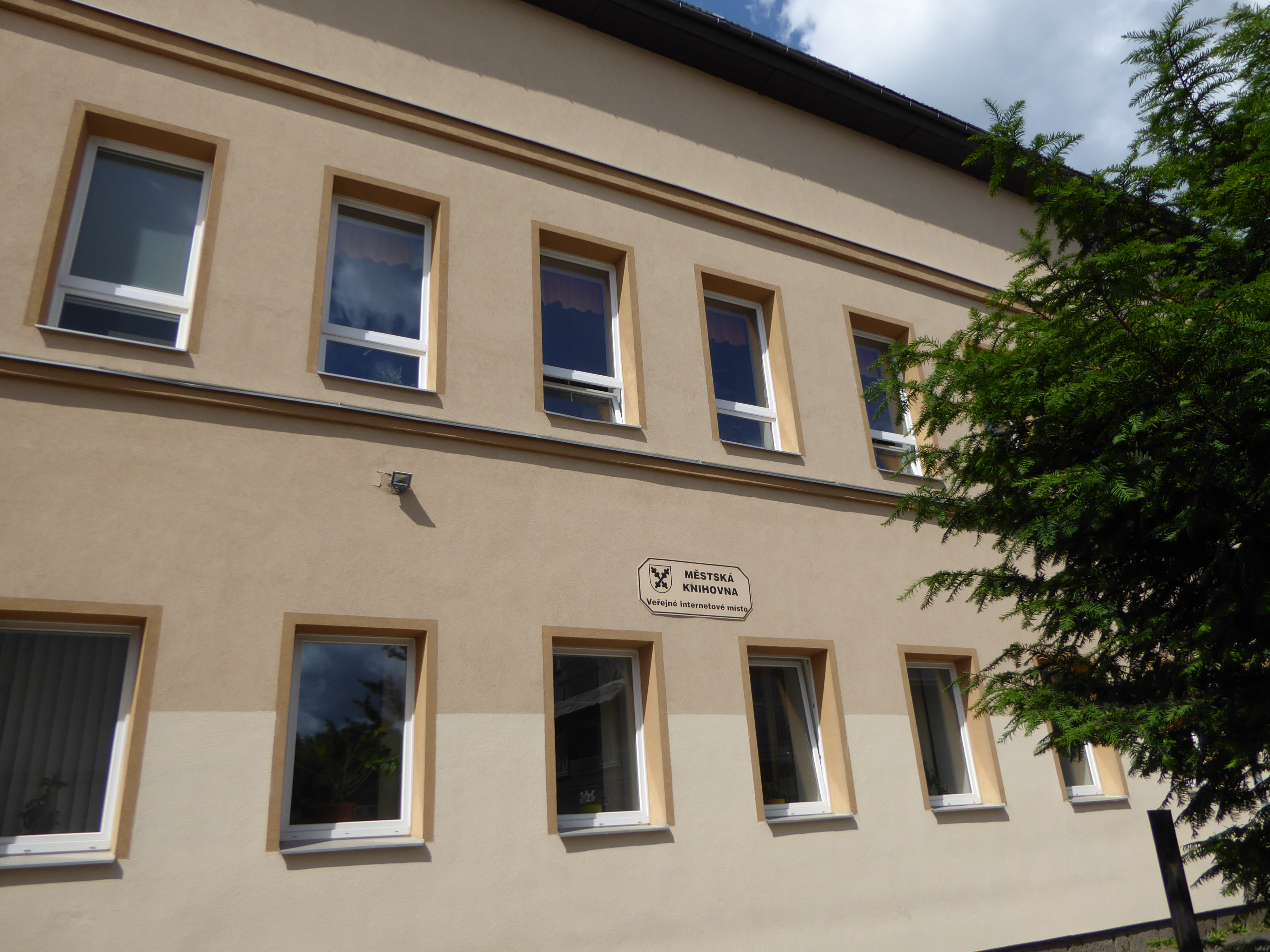 Městská knihovna Cvikov foto 2