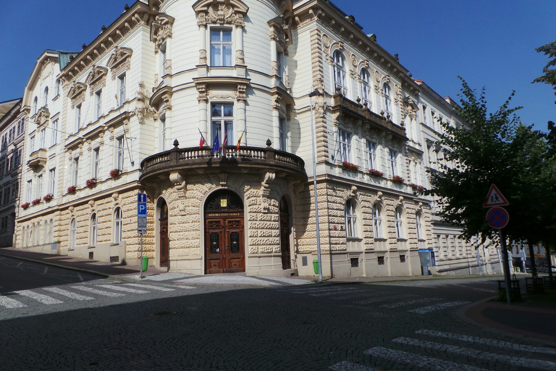 ÚMČ Praha 3 - Odbor ekonomický