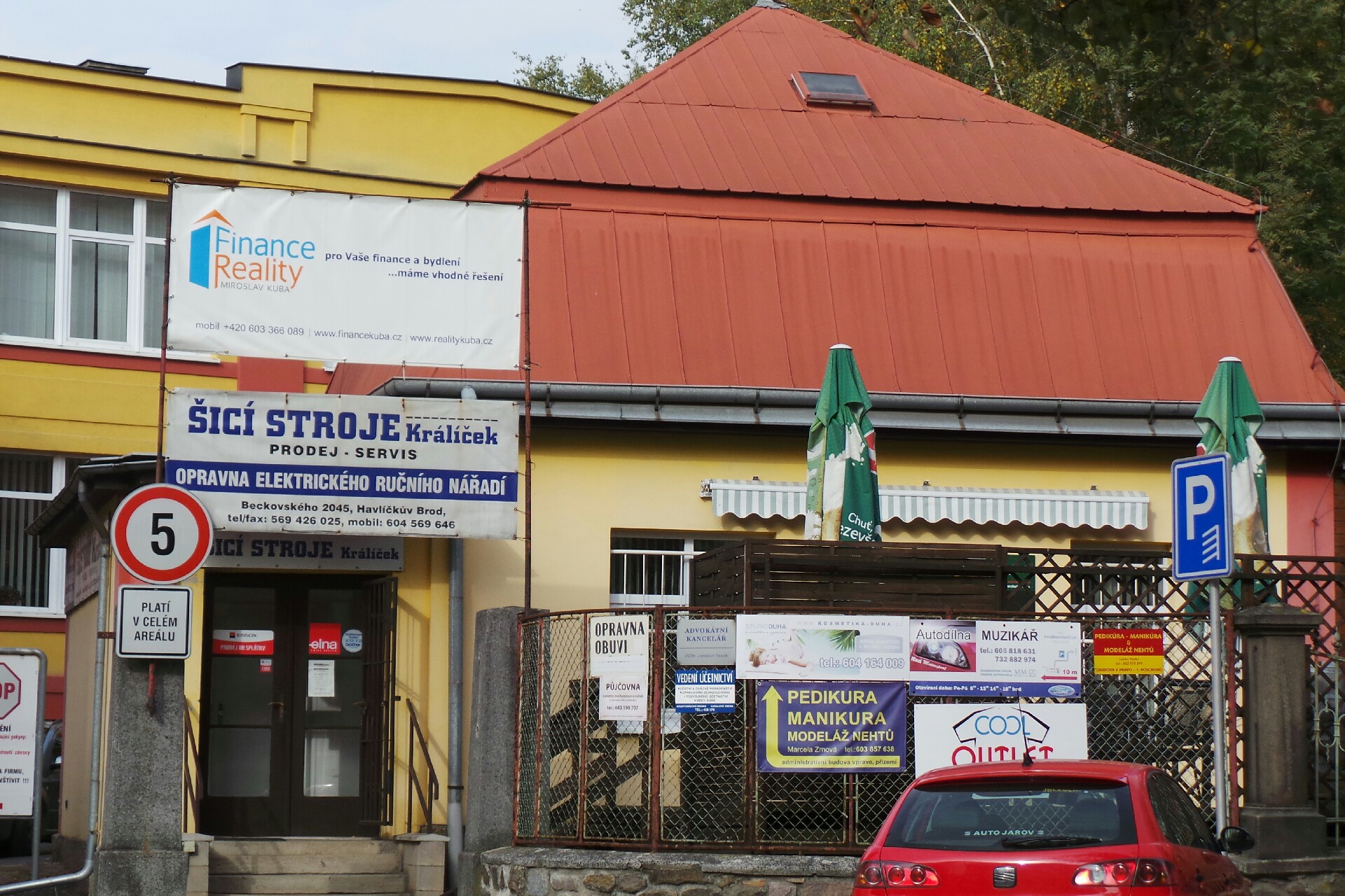 ŠICÍ STROJE Králíček