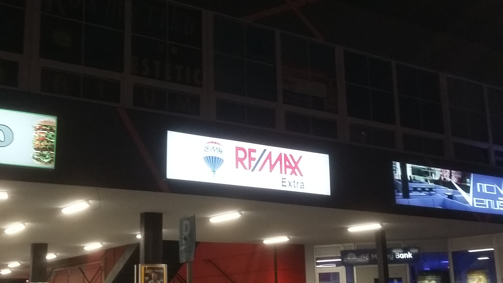 RE/MAX Extra foto 3