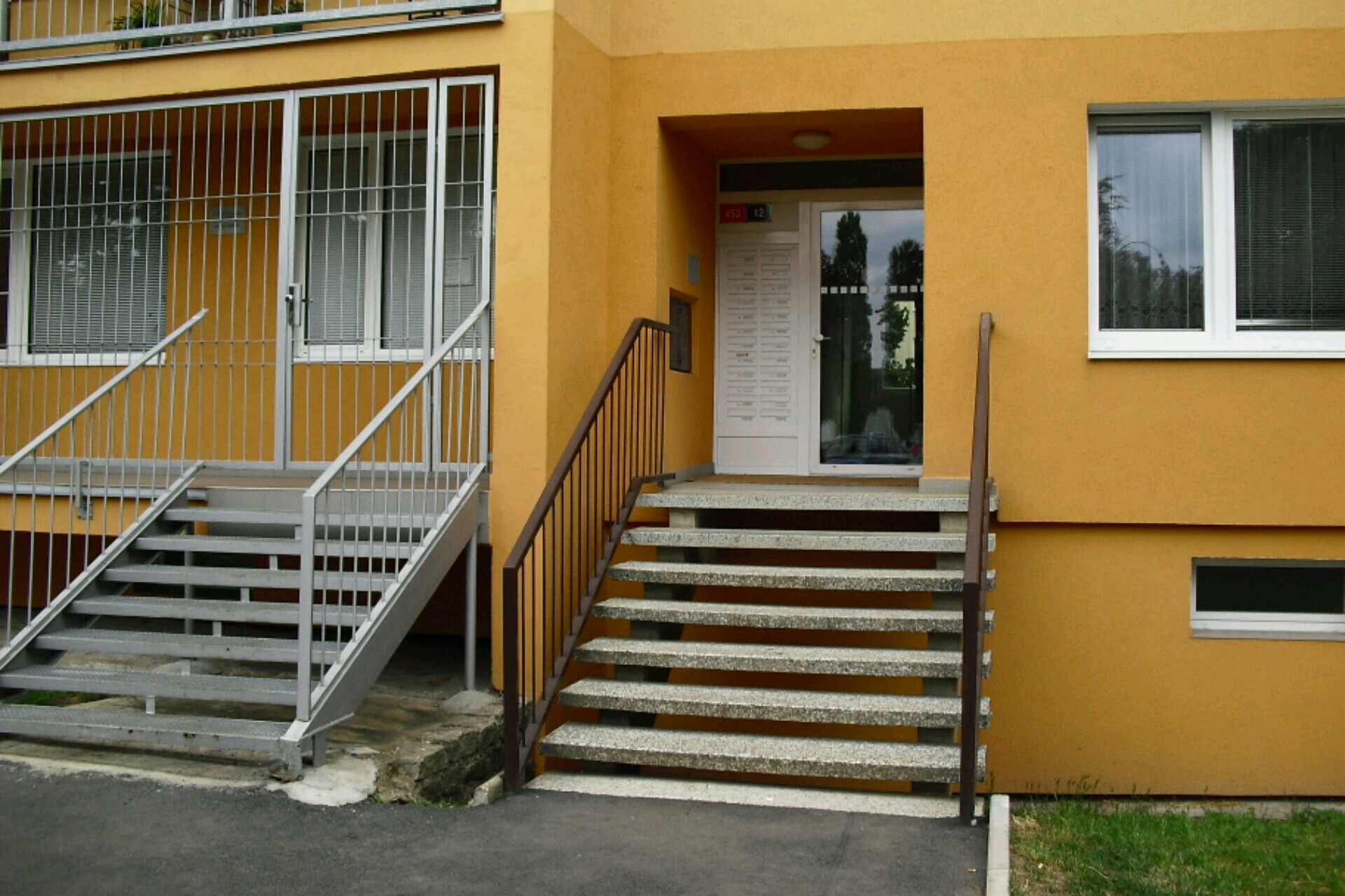 MUDr. Alena Radvanovská