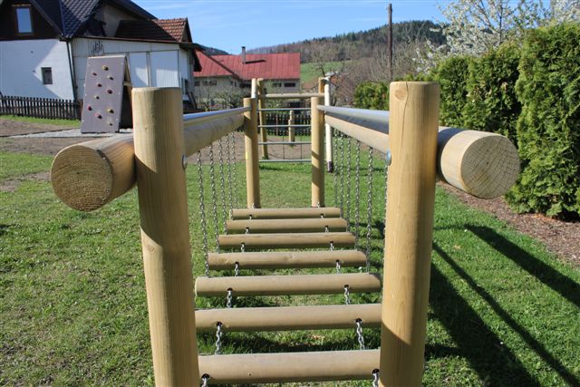 REVO dětská hřiště foto 3