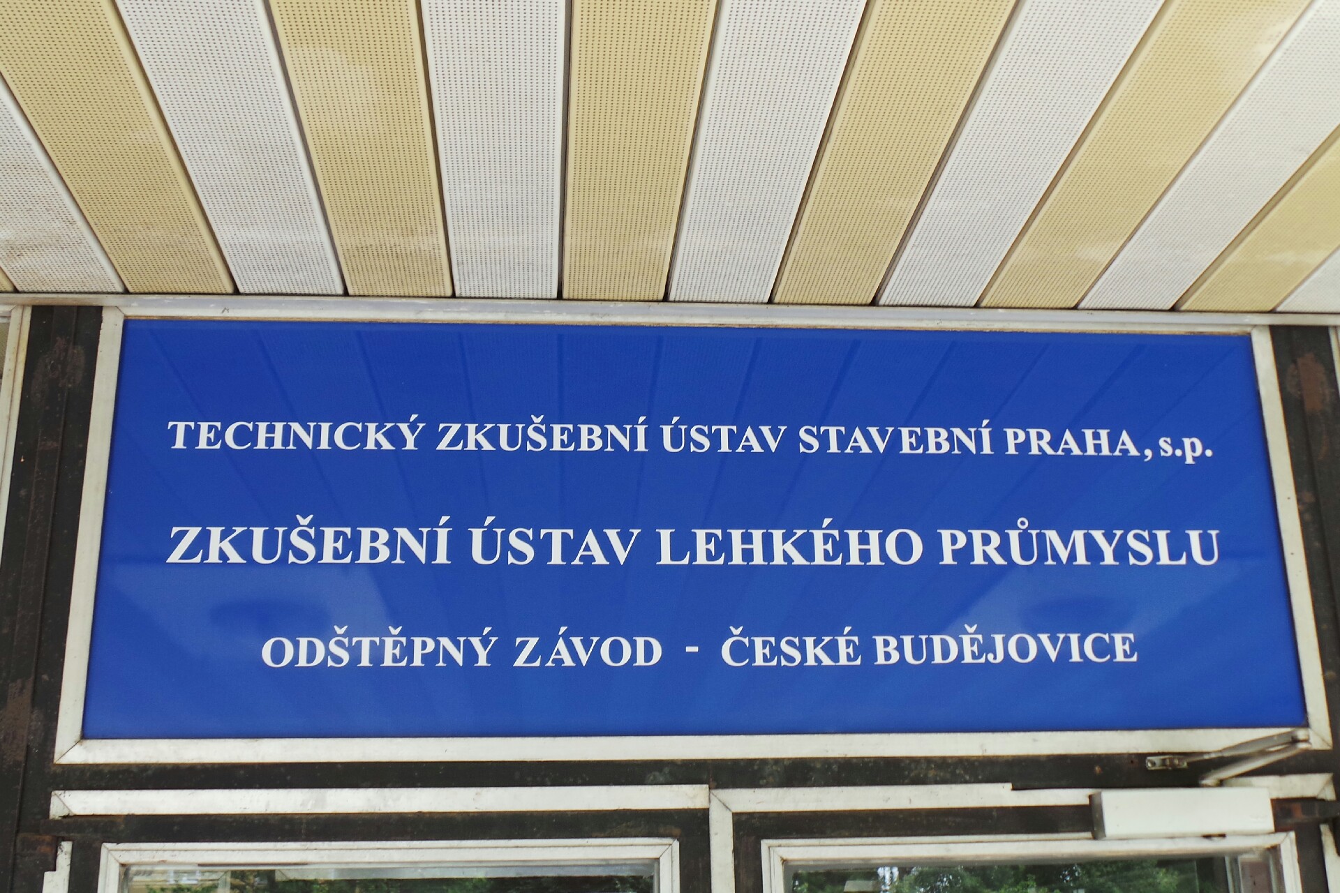 Oz. Zkušební ústav lehkého průmyslu foto 2