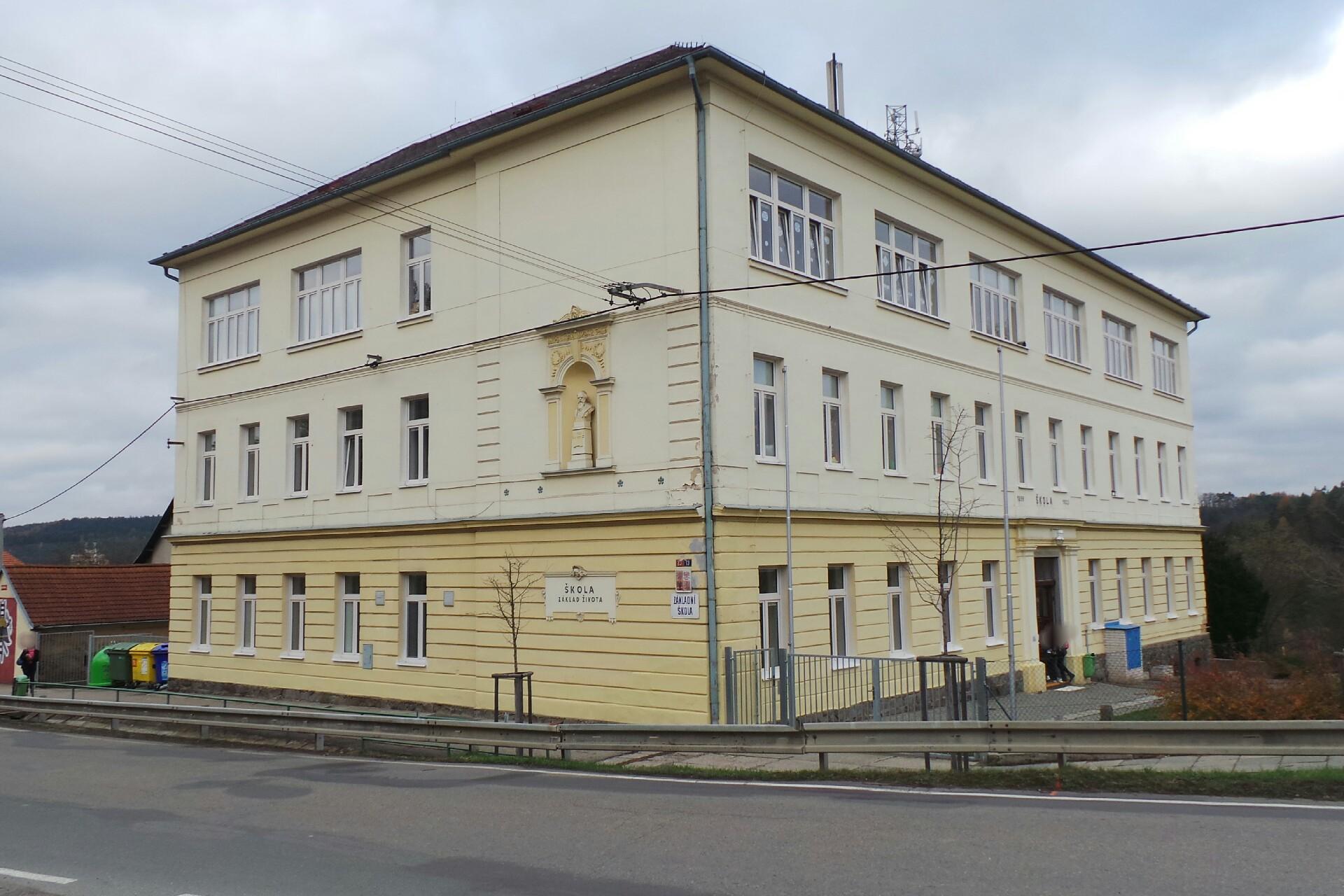 Školní jídelna Týnec nad Sázavou