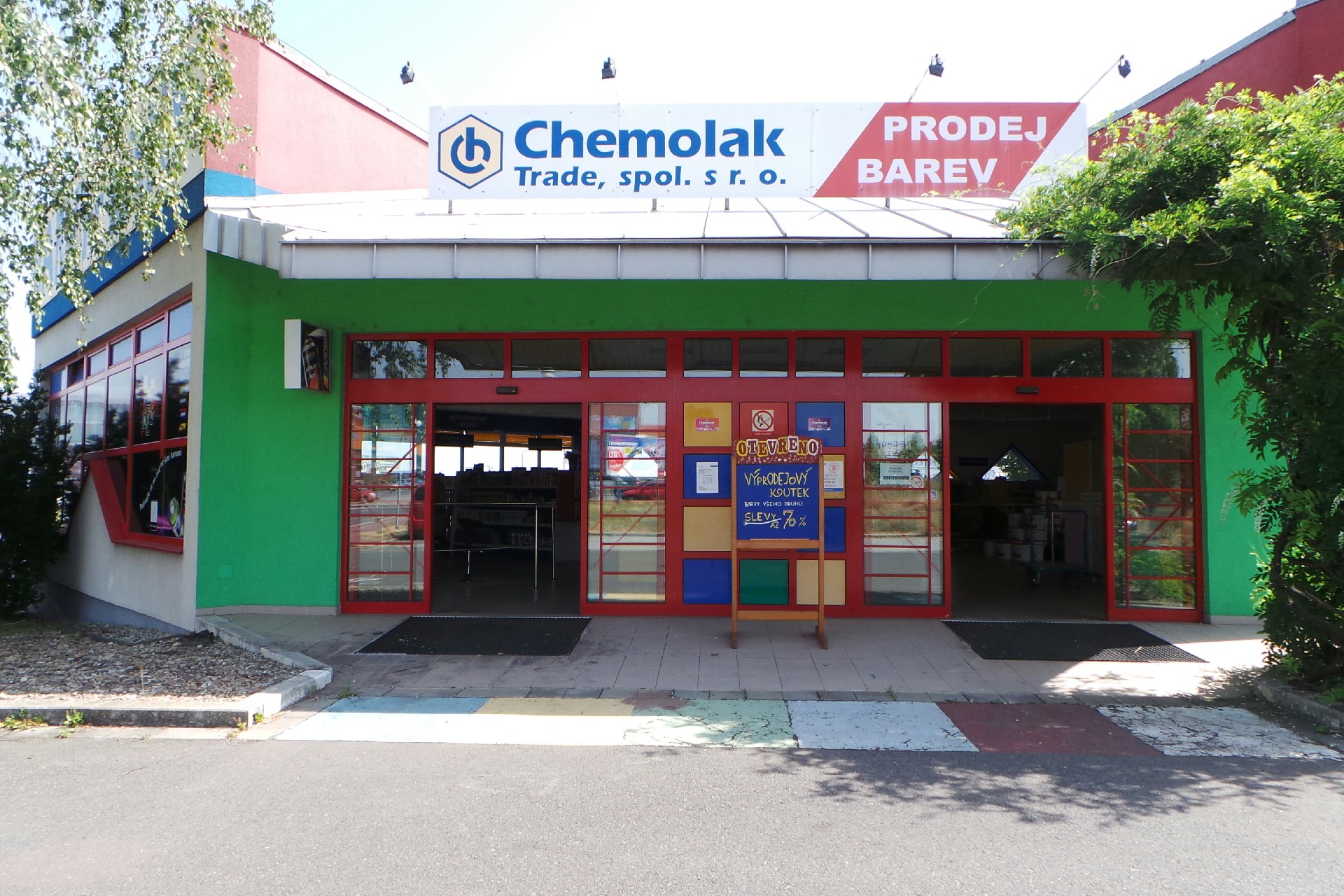 CHEMOLAK TRADE, spol. s r.o.