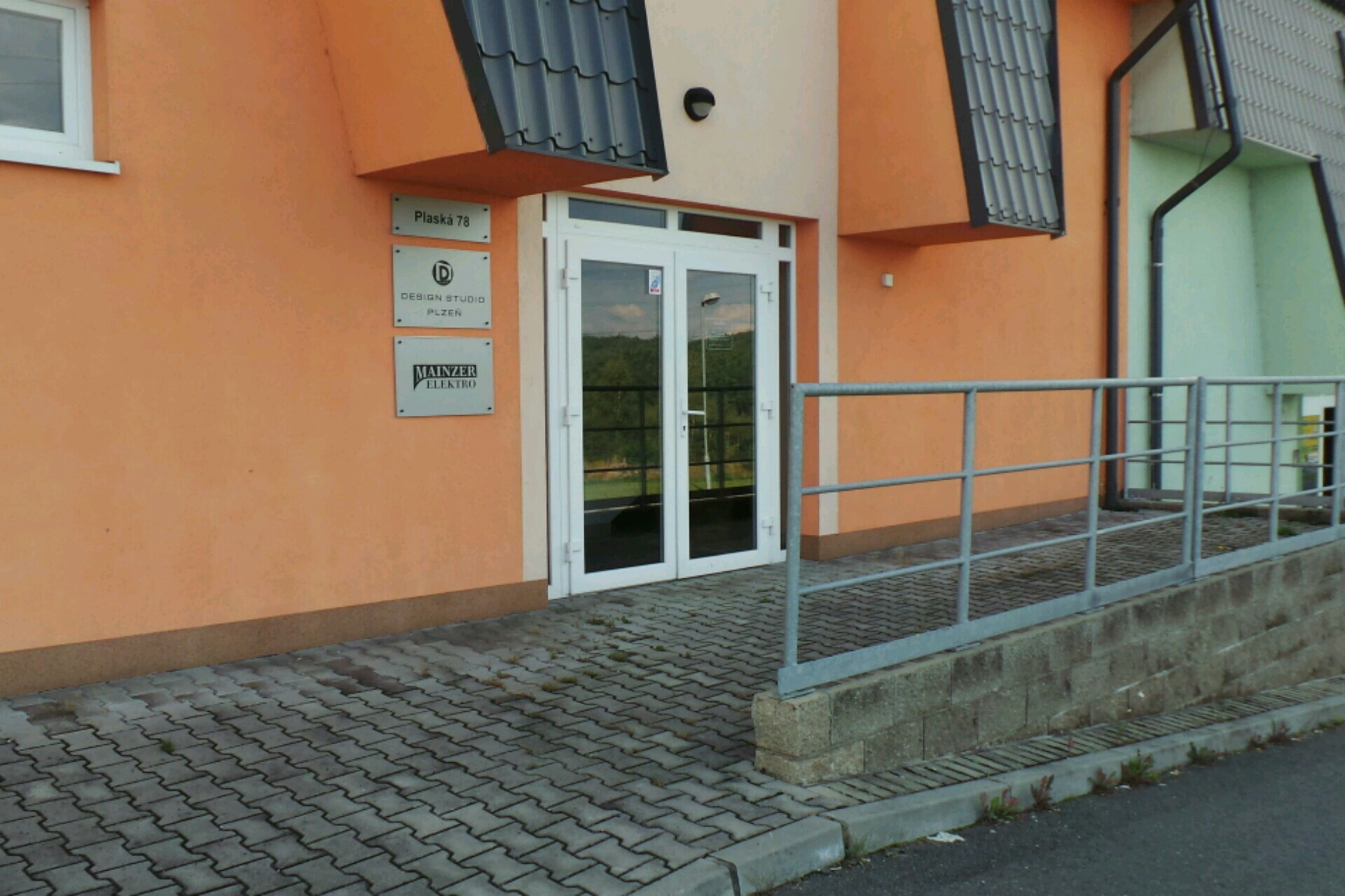 DESIGN STUDIO PLZEŇ, s.r.o.