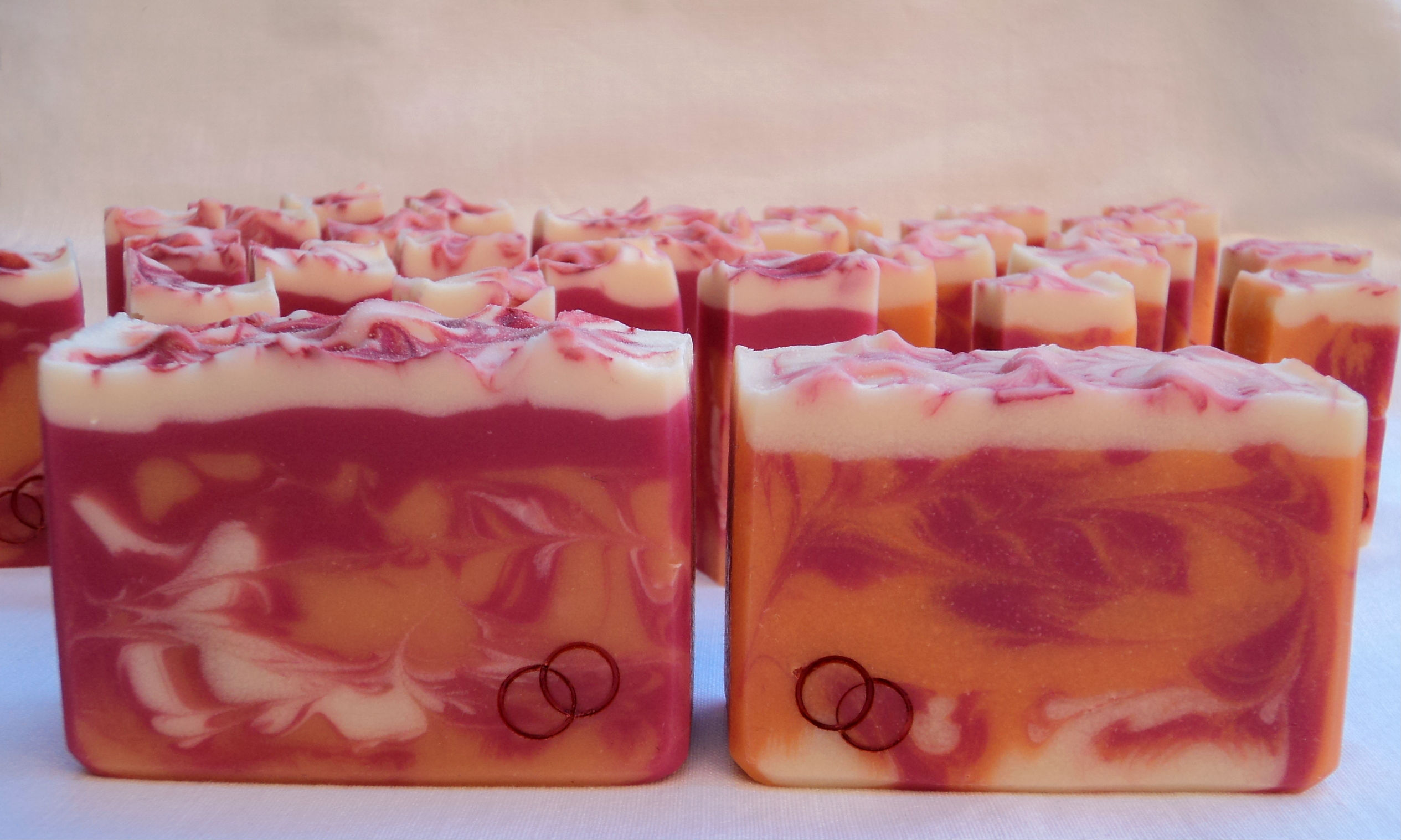 Embracesoaps foto 4