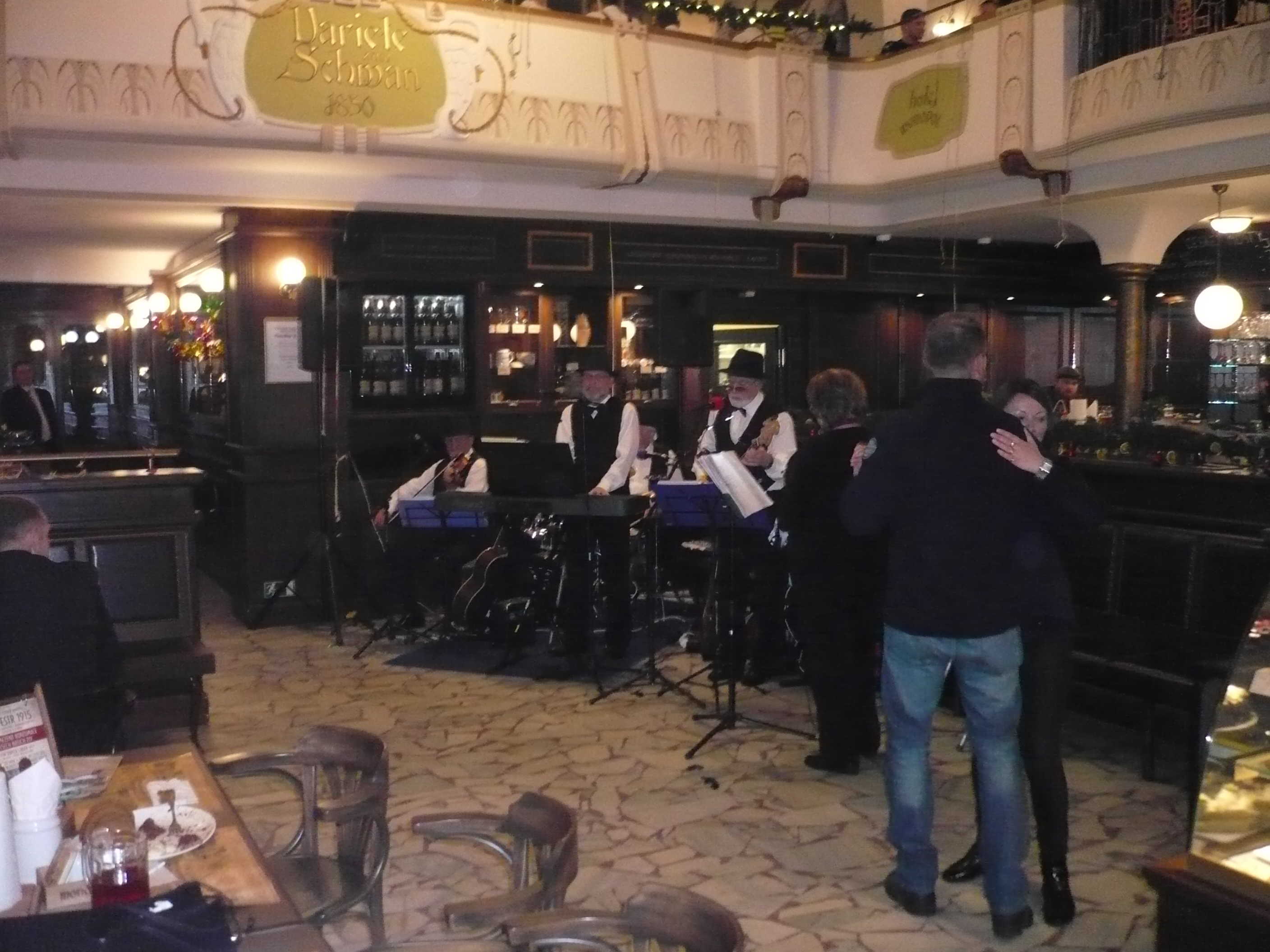 LINDEN BAND foto 2