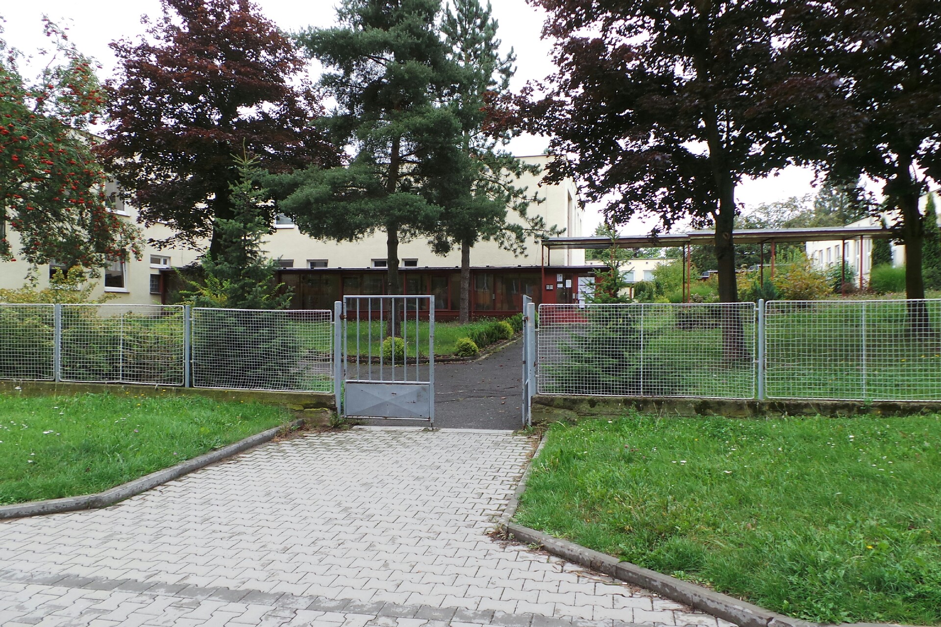 63. MŠ Plzeň, Lábkova