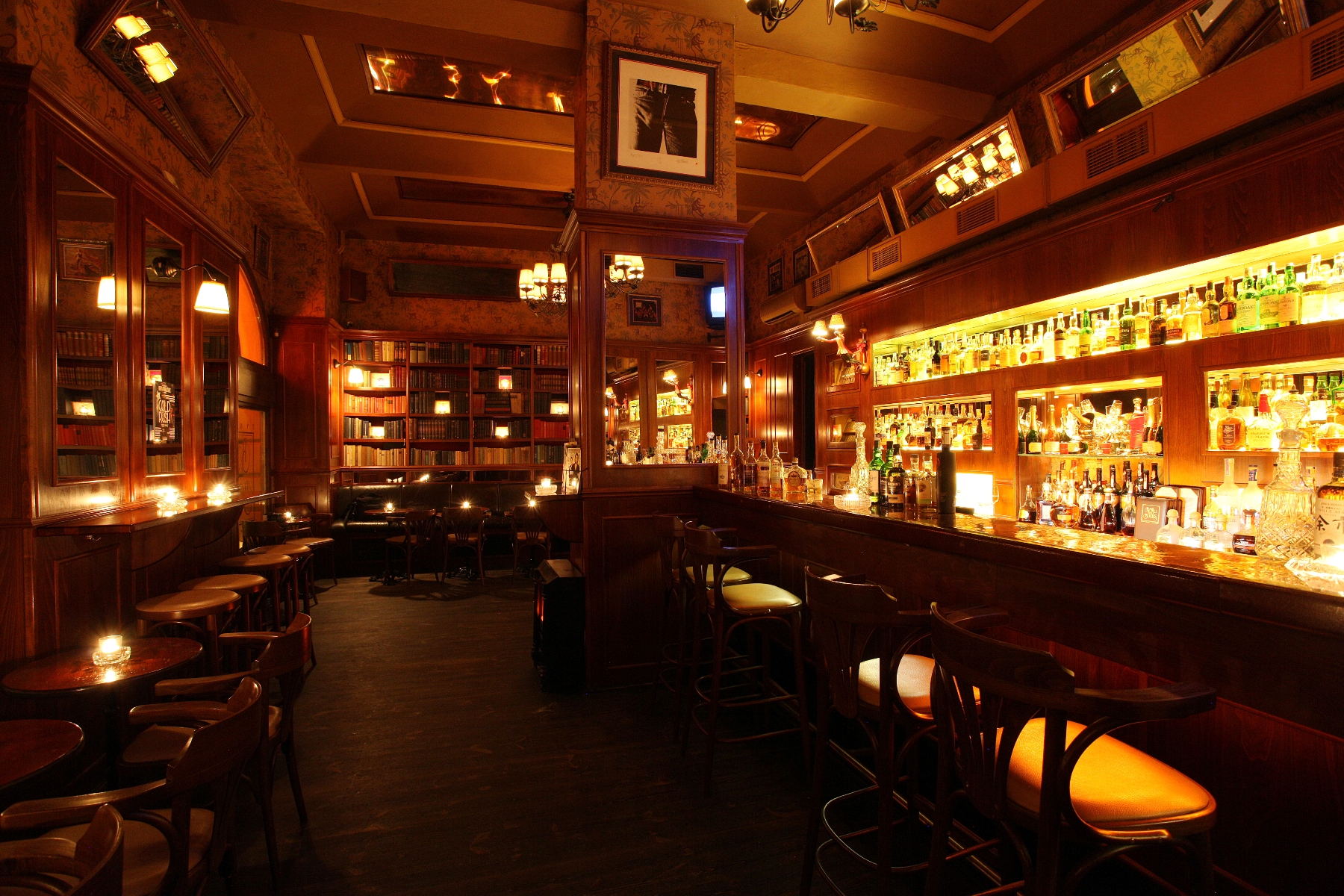 Bar and Books foto 3