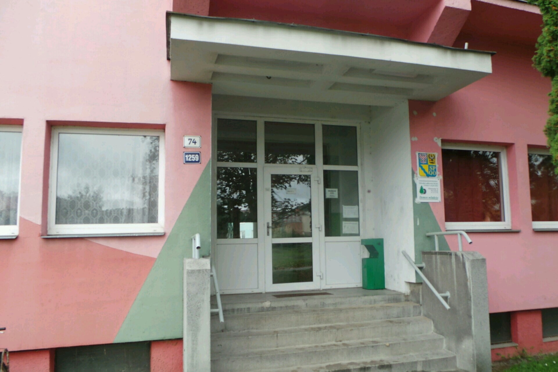 Střední odborná škola lesnická a strojírenská Šternberk - domov mládeže