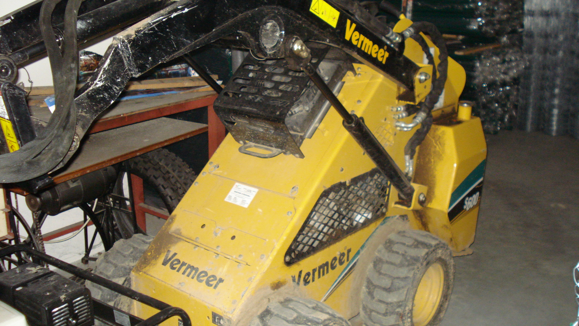 Dušan Brázda - výroba pletiva foto 3