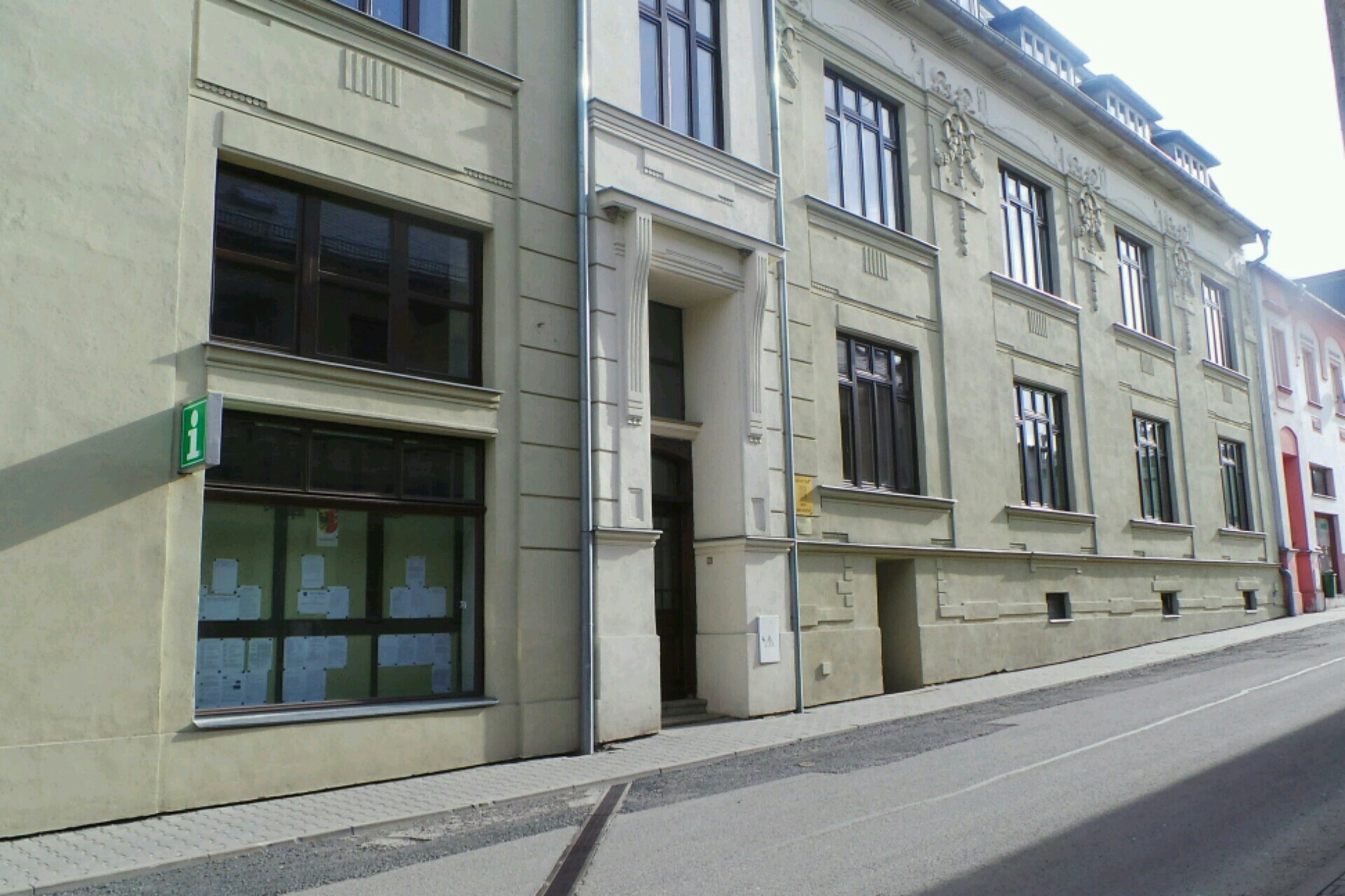 Horní Benešov - městský úřad