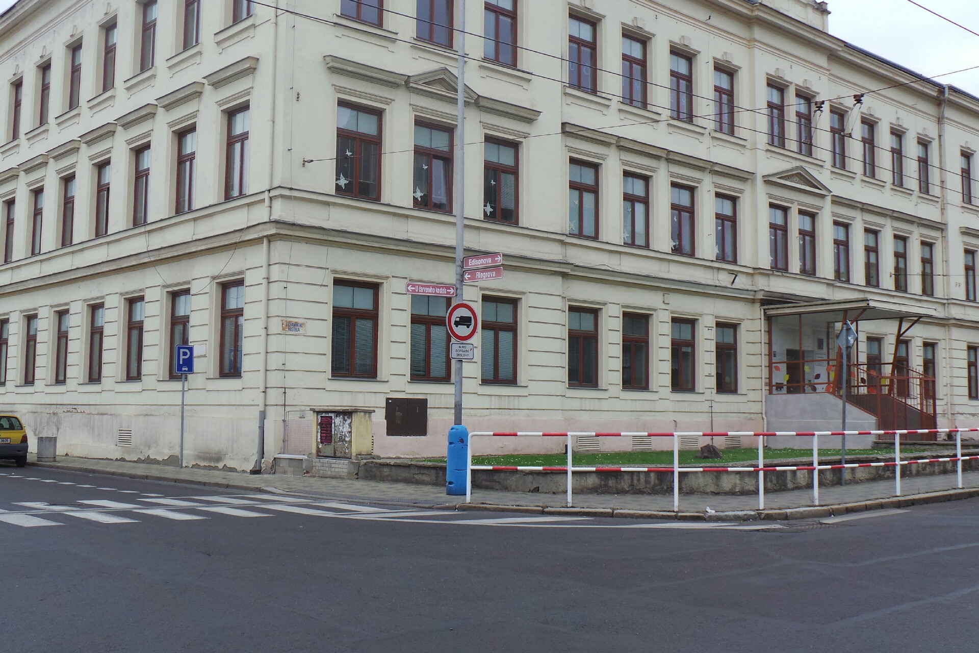 ZŠ a MŠ, Teplice, U Červeného kostela 110