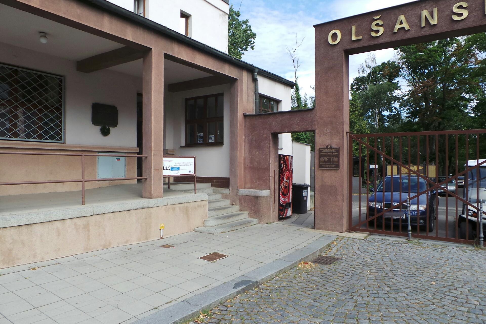Hřbitovní správa Olšany foto 1